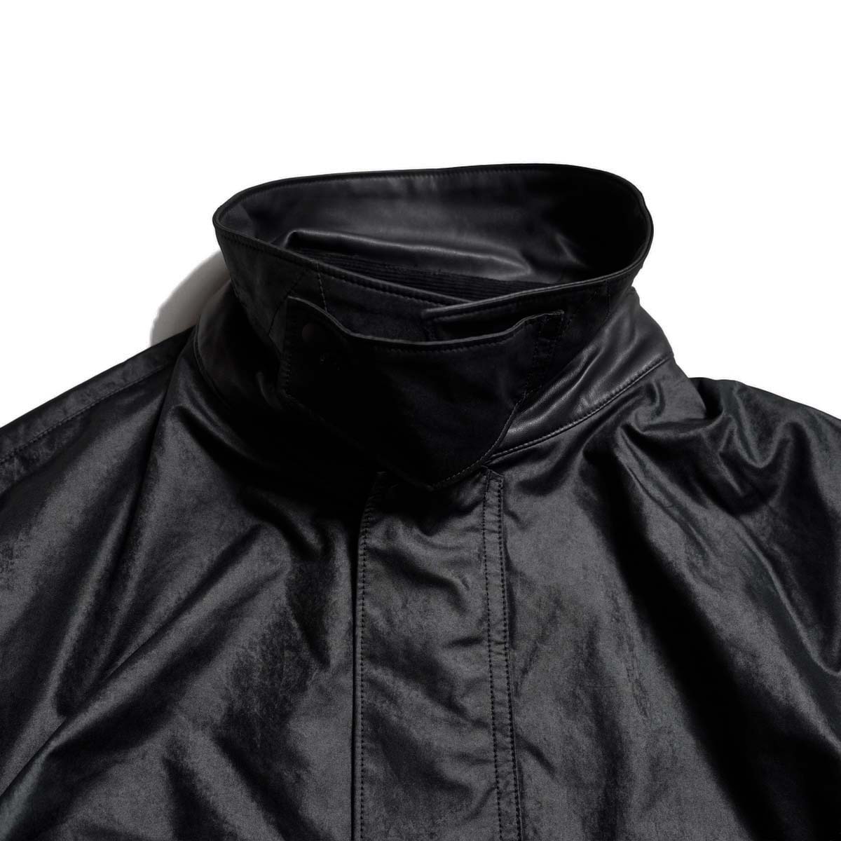 DAIWA PIER39 / TECH BRITISH SHORT HUNTER JACKET (Black) チンストラップ