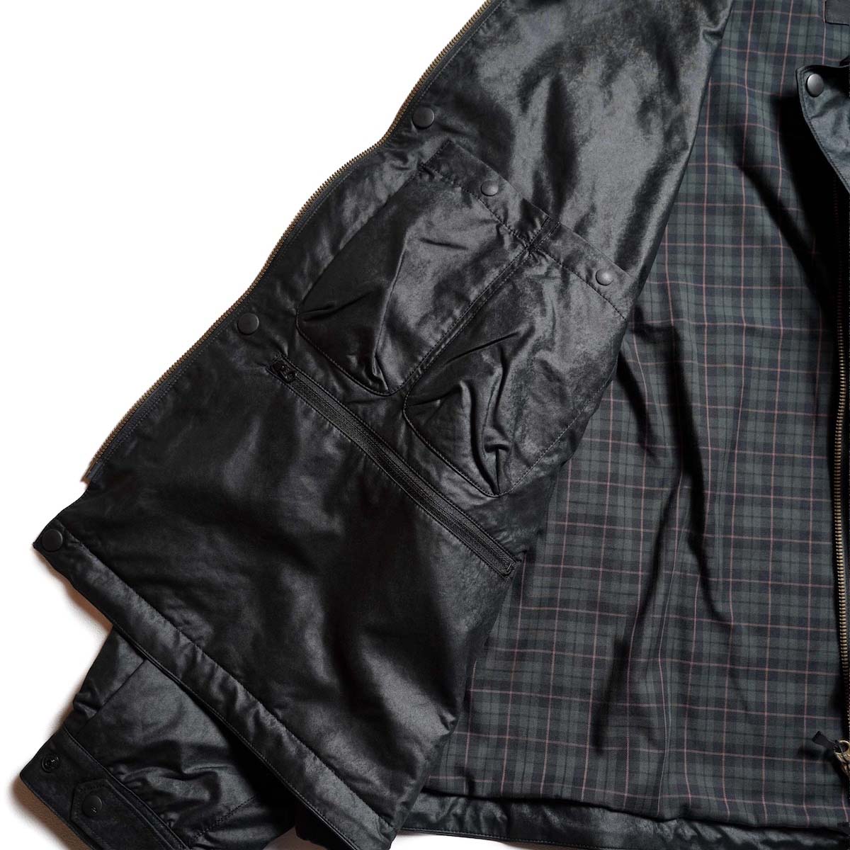 DAIWA PIER39 / TECH BRITISH SHORT HUNTER JACKET (Black) 内ポケット②