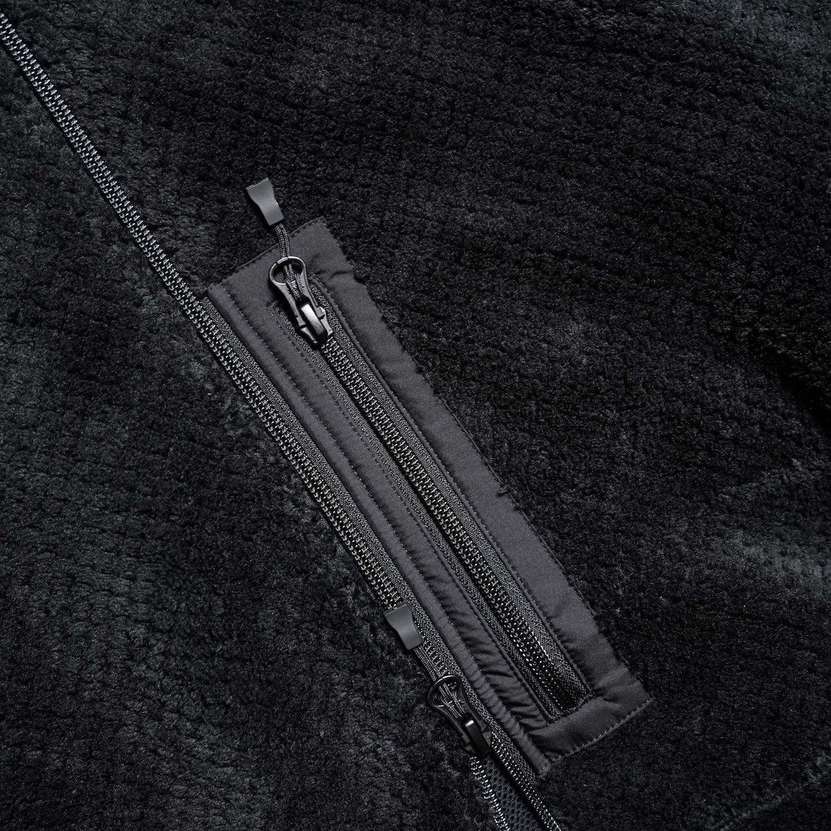 DAIWA PIER39 / TECH MIL FLEECE JACKET (Black)  胸ポケット