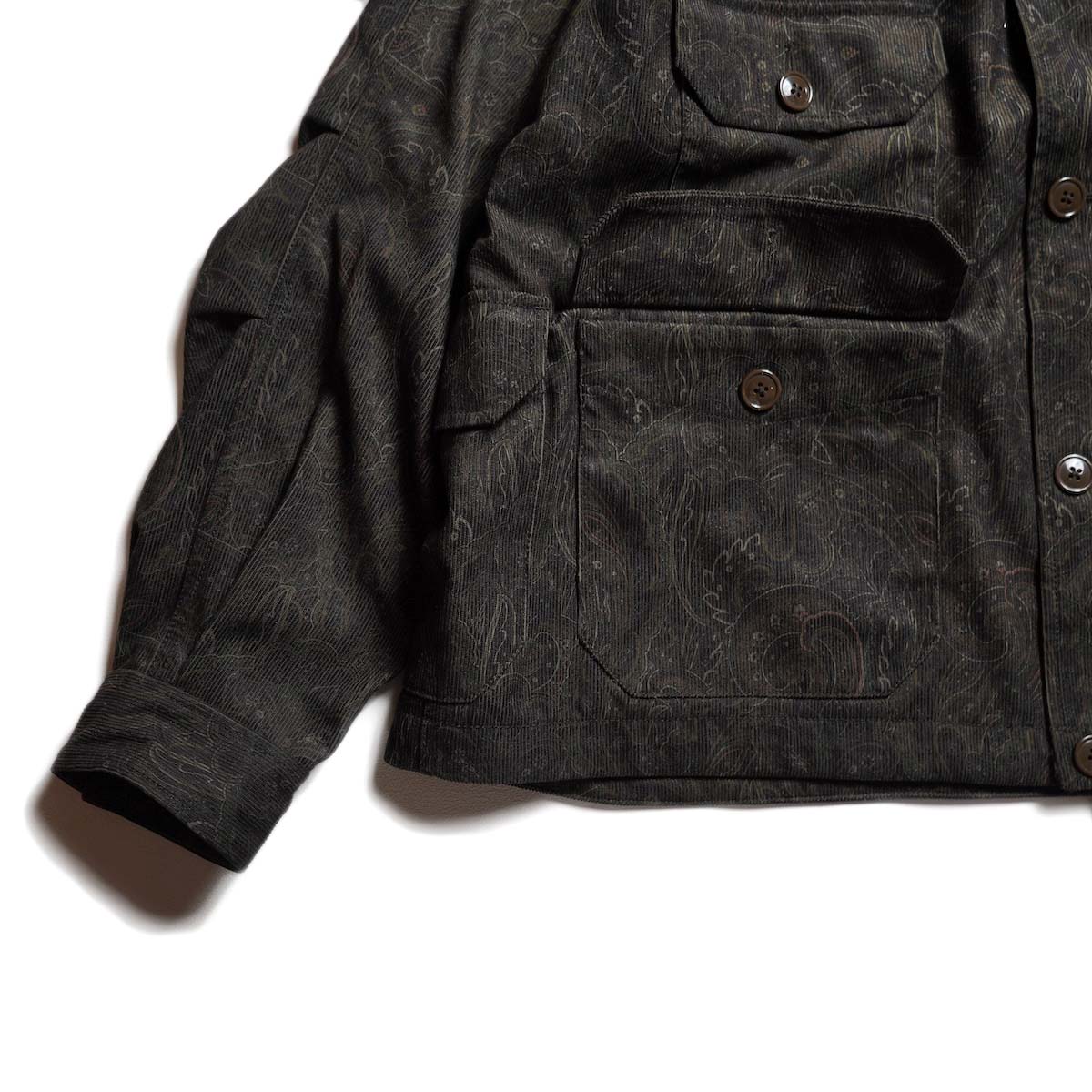DAIWA PIER39 / TECH FLYING SHIRT CORDUROY PAISLEY (D.Brown) 袖先