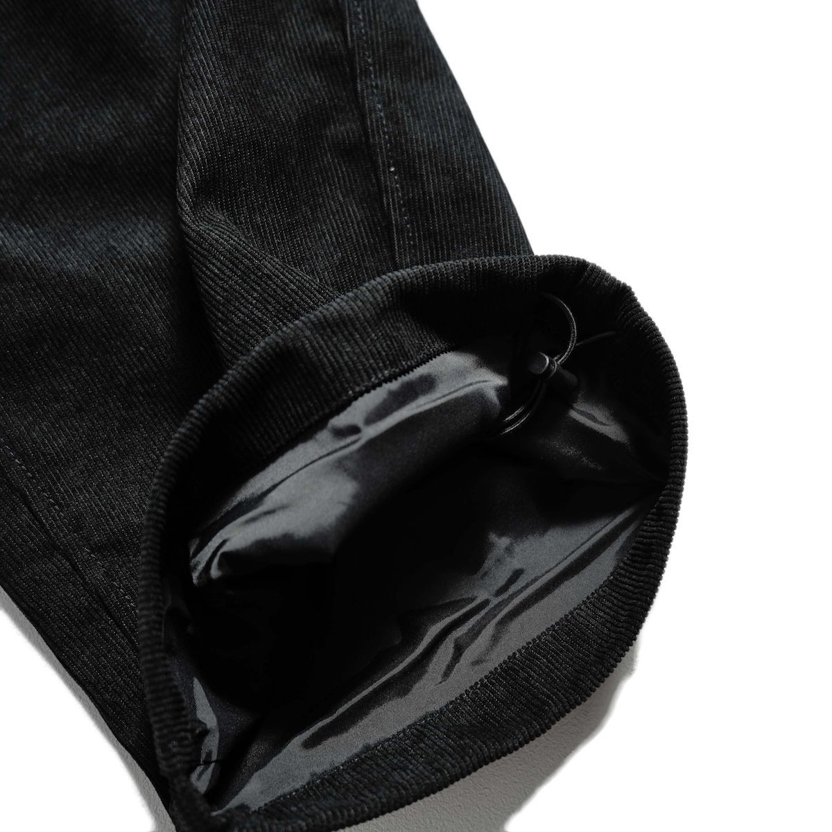 DAIWA PIER39 CORDUROY TROUSERS ブラック　Ｍ W's Tech Easy Trousers Corduroy(F(WOMEN) Black/ブラック