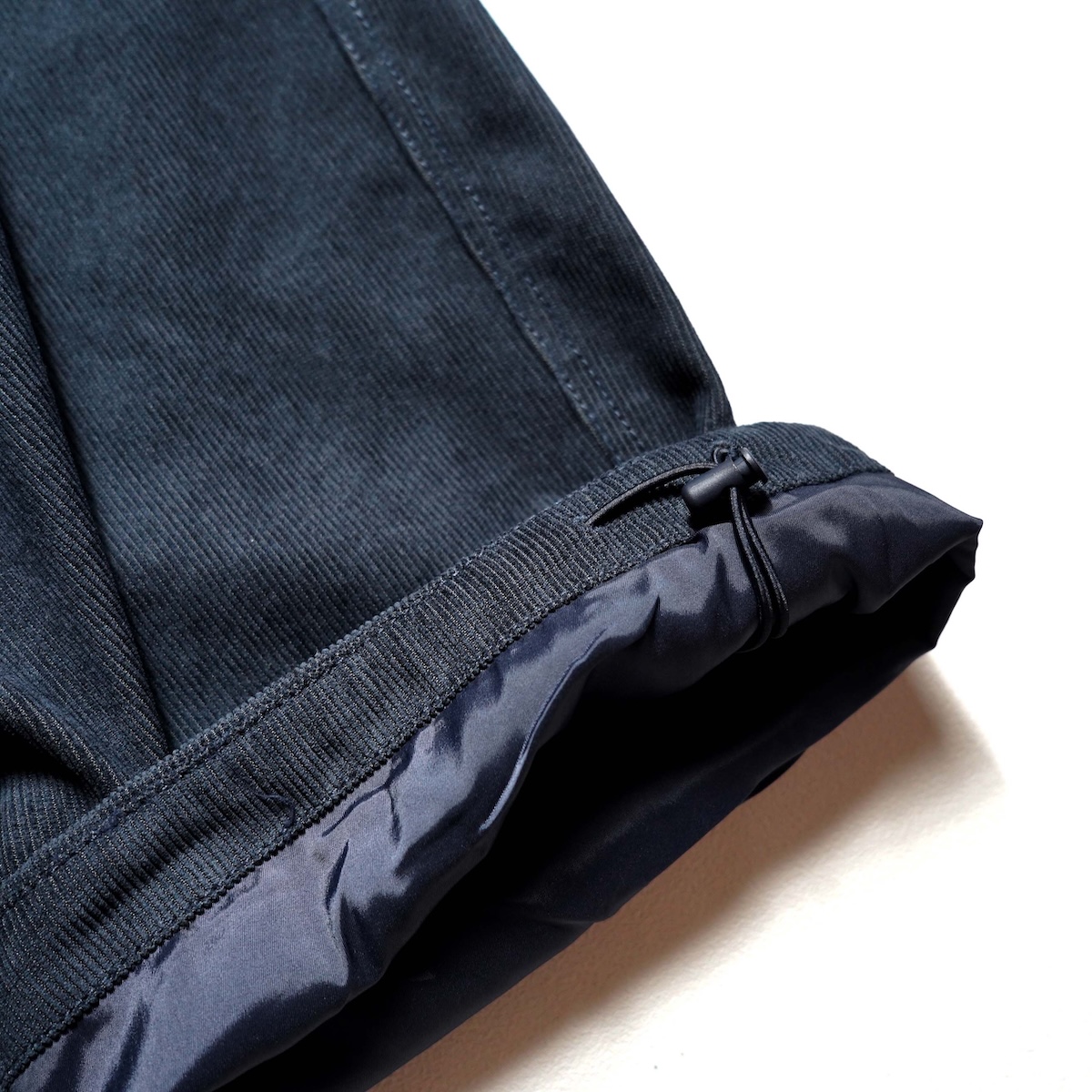 DAIWA PIER39 / W"s TECH MECHANICS PANTS CORDUROY (D.Navy) 裾、ドローコード