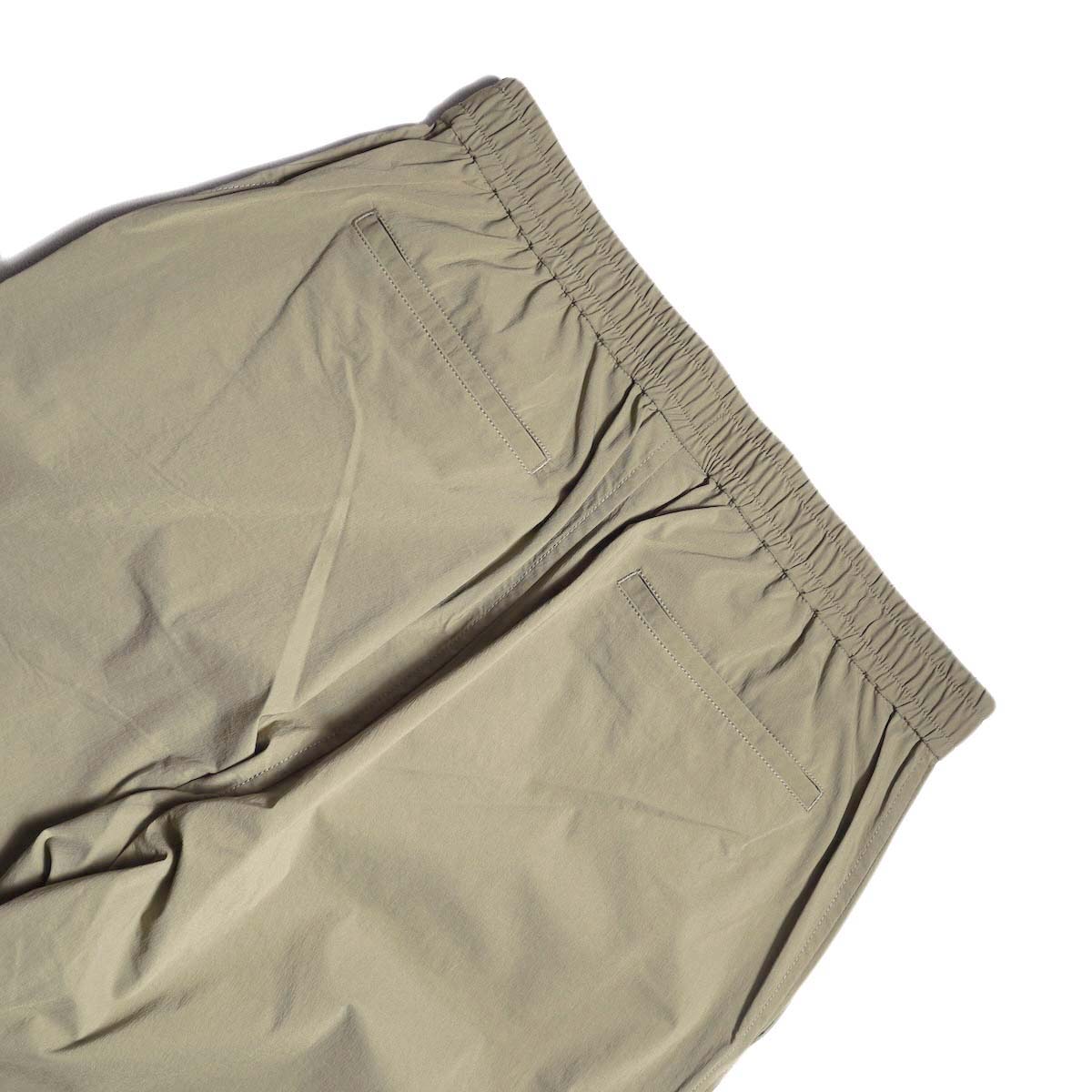 DAIWA PIER39 / TECH EASY TROUSERS (SageGrey)
