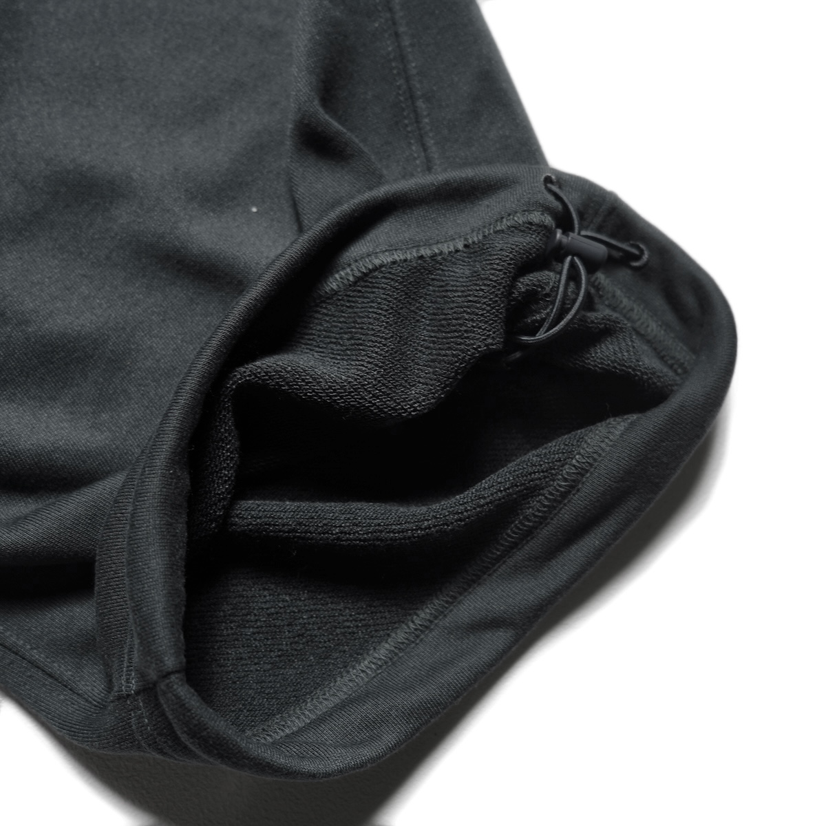 DAIWA PIER39 / TECH SWEAT PANTS (Ink Black)