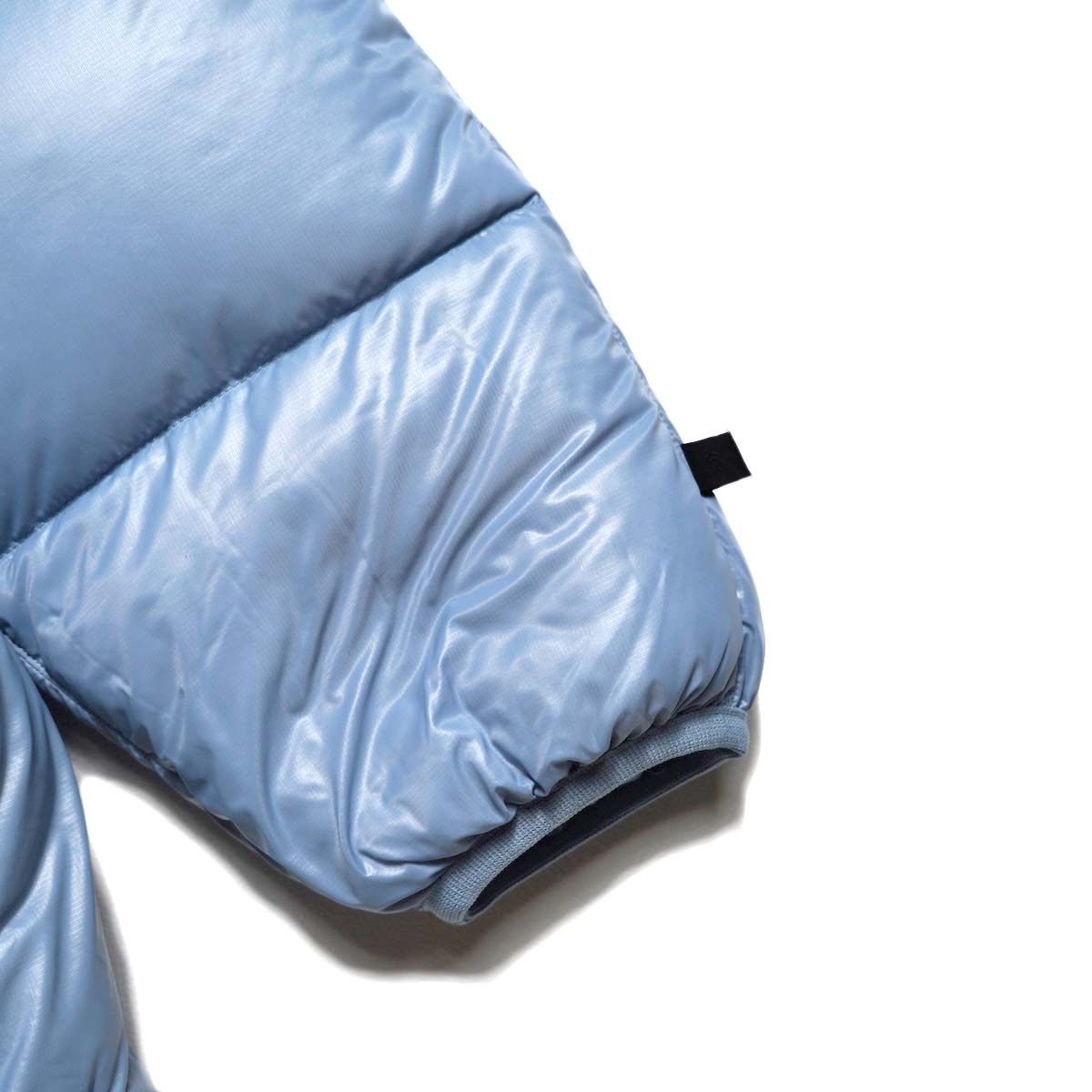 DAIWA PIER39 / W's TECH ULTRA LIGHT DOWN JACKET (LT.Blue) 袖先