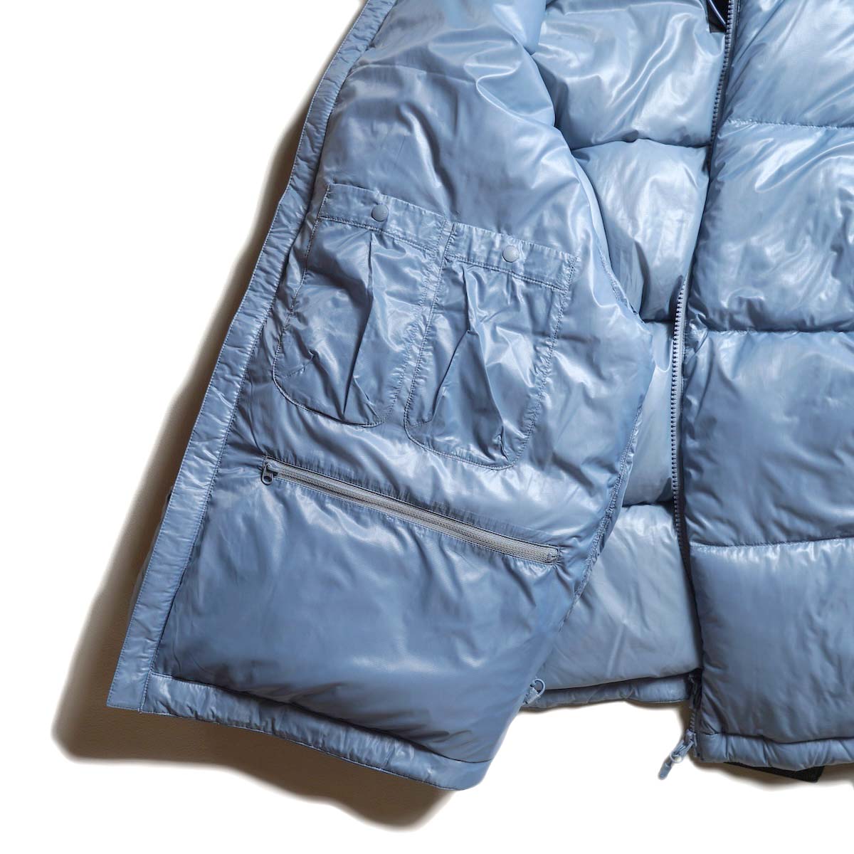 DAIWA PIER39 / W's TECH ULTRA LIGHT DOWN JACKET (LT.Blue) 内ポケット②