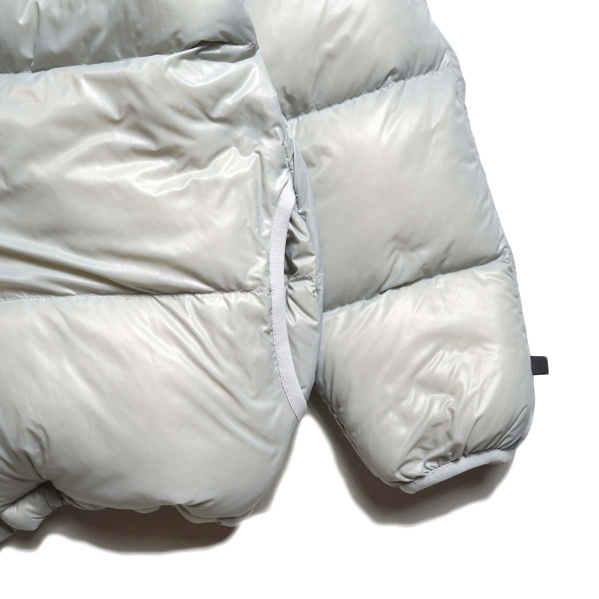 DAIWA PIER39 / W's TECH ULTRA LIGHT DOWN JACKET (LT.Gray) サイドポケット