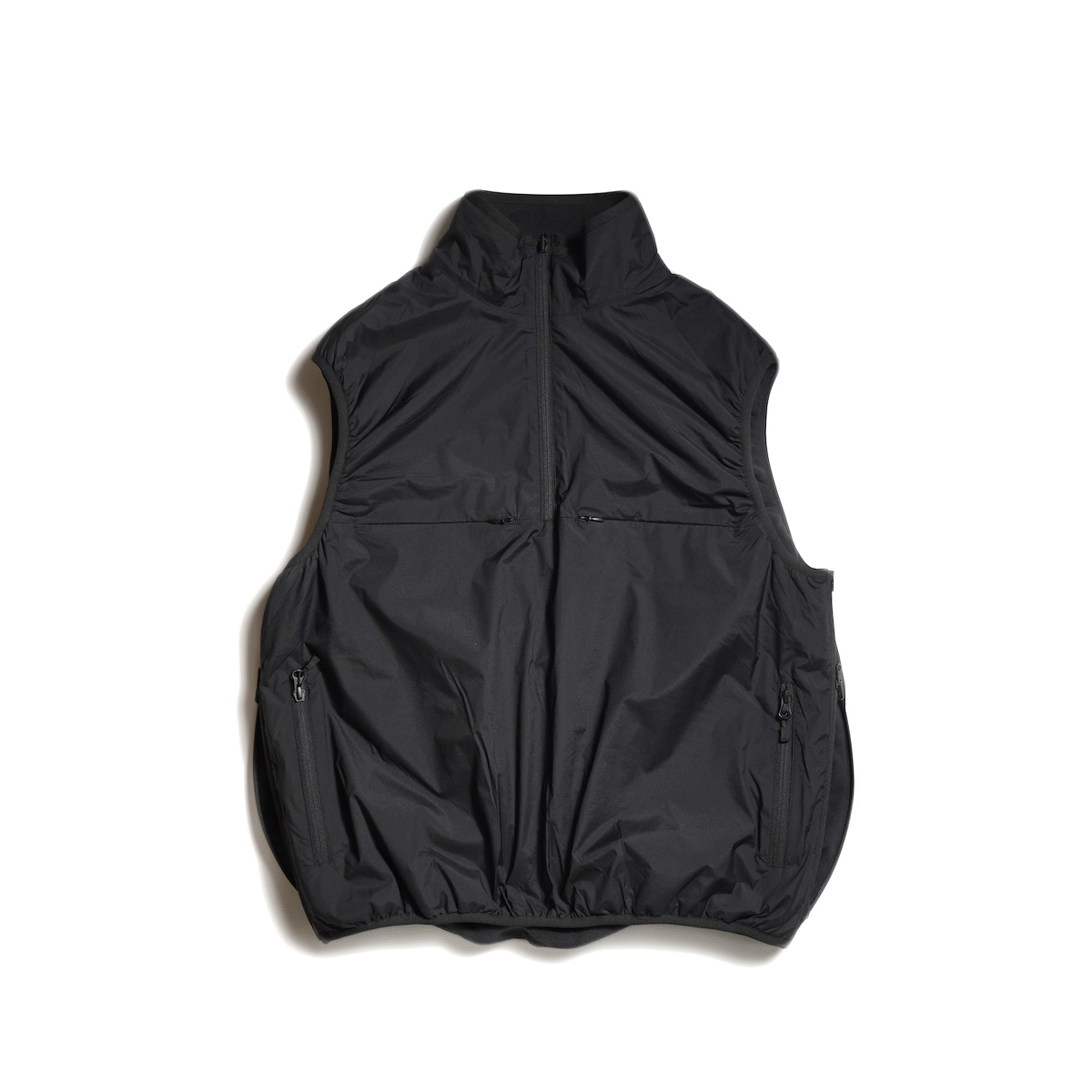 DAIWA PIER39 / TECH REVERSIBLE PULLOVER PUFF VEST (Black)