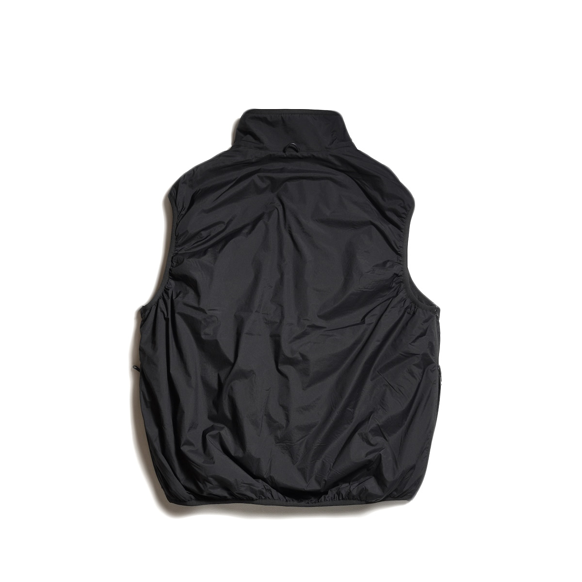 DAIWA PIER39 / TECH REVERSIBLE PULLOVER PUFF VEST (Black)