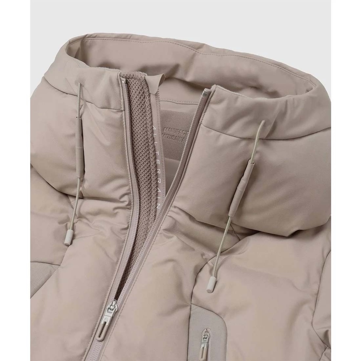 DESCENTE ALLTERAIN / 水沢ダウン マウンテニア L  (Beige) デュアルジップベンチレーション