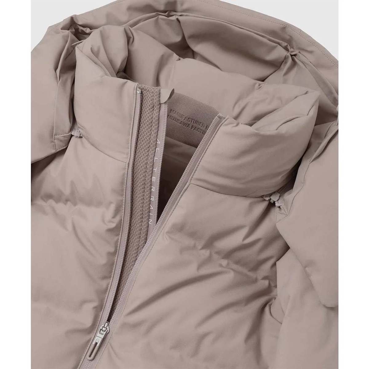 DESCENTE ALLTERAIN / 水沢ダウンコート アンカーHC (Beige) デュアルジップベンチレーション