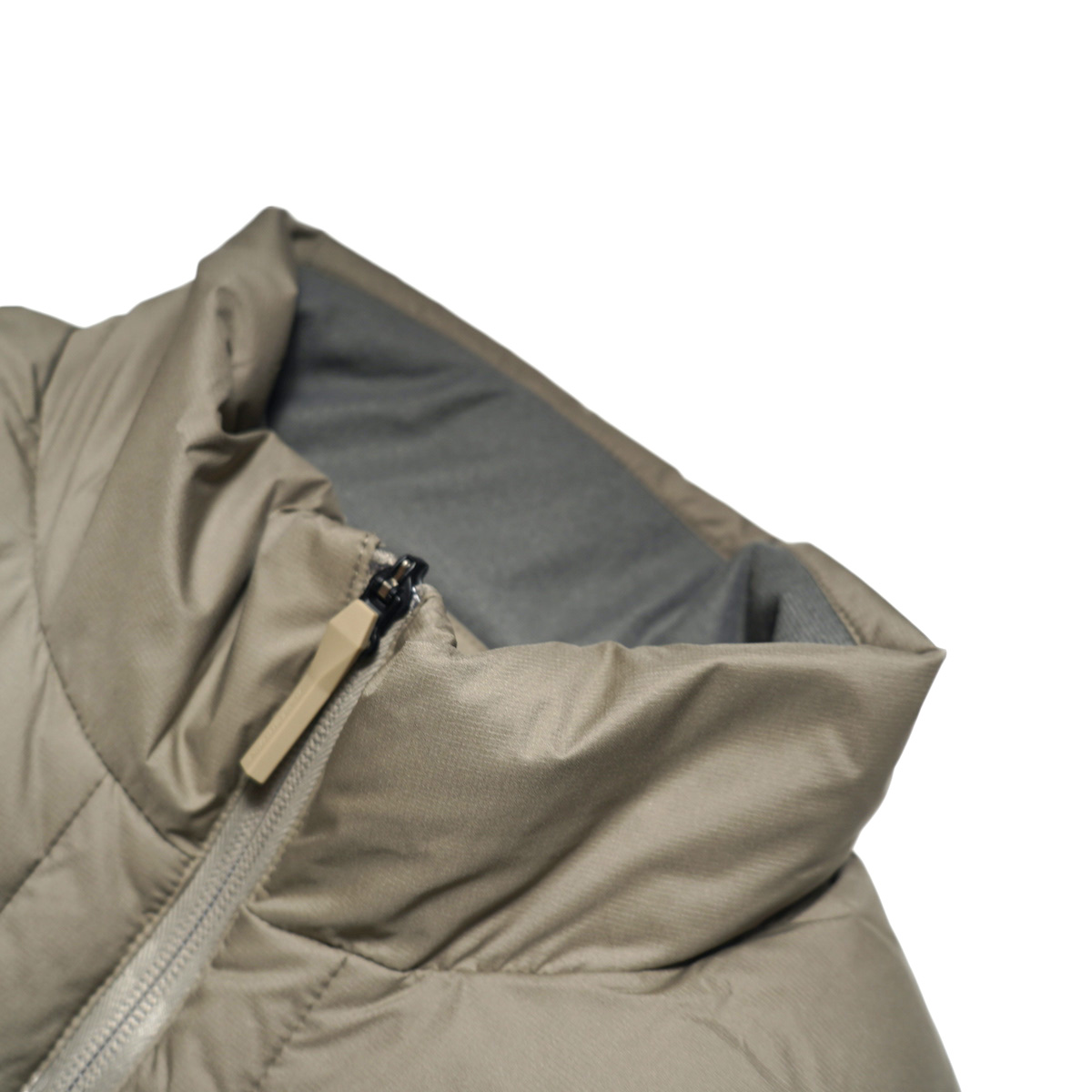 DESCENTE ALLTERRAIN / HEAT CIRCULATION IN-DOWN (Khaki)