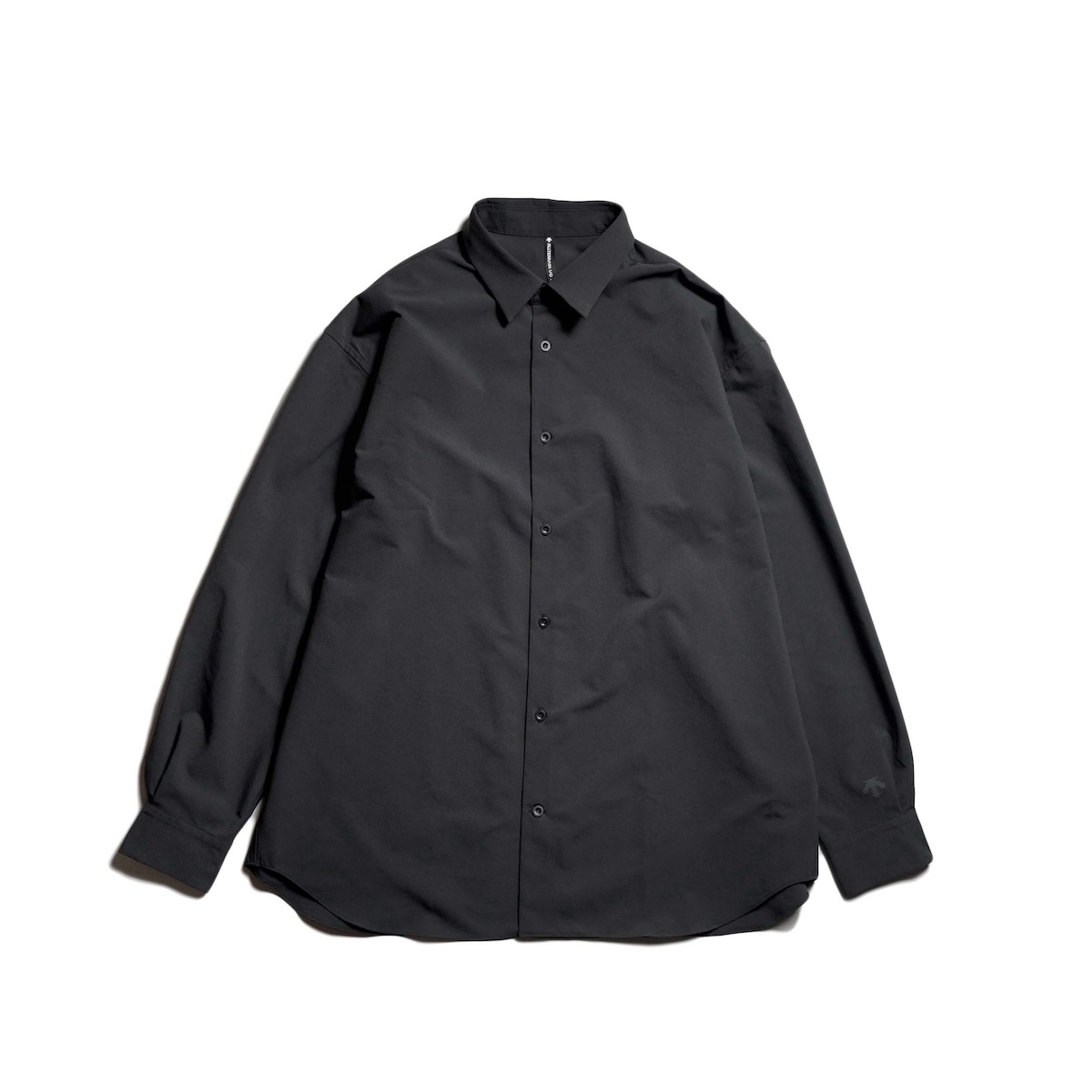 DESCENTE ALLTERRAIN I/O  / SOLOTEX® L/S REGULAR COLLAR SHIRT  (Smoke Black)