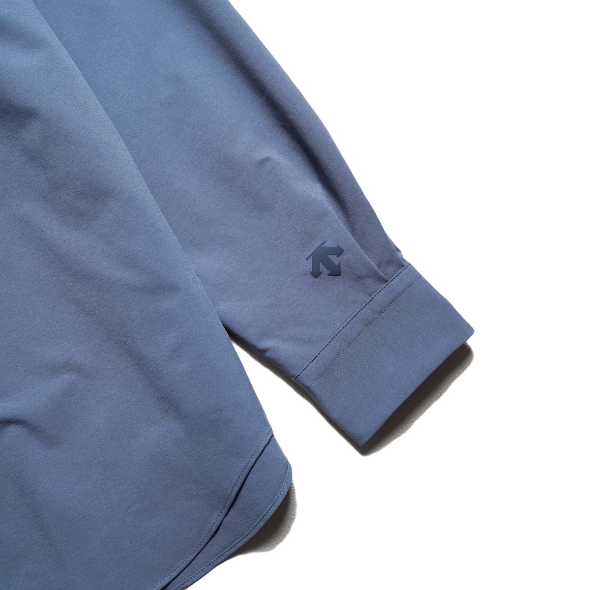 DESCENTE ALLTERRAIN I/O / SOLOTEX® L/S REGULAR COLLAR SHIRT (Cloud
