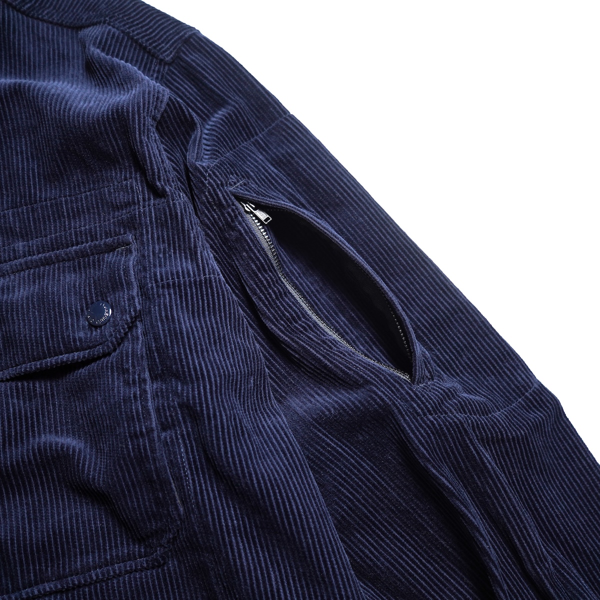 Engineered Garments / CPO Shirt Jacket - 8W Corduroy (Dk.Navy) 袖、ジップポケット
