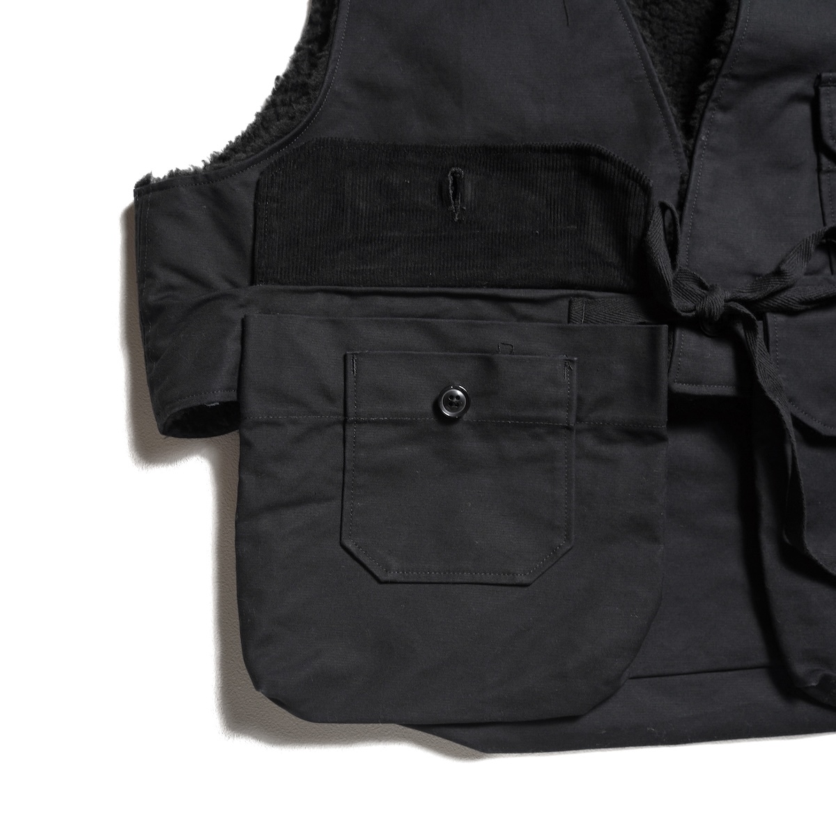 Engineered Garments / C-1 Vest - CP Denim (Black) フラップポケット②