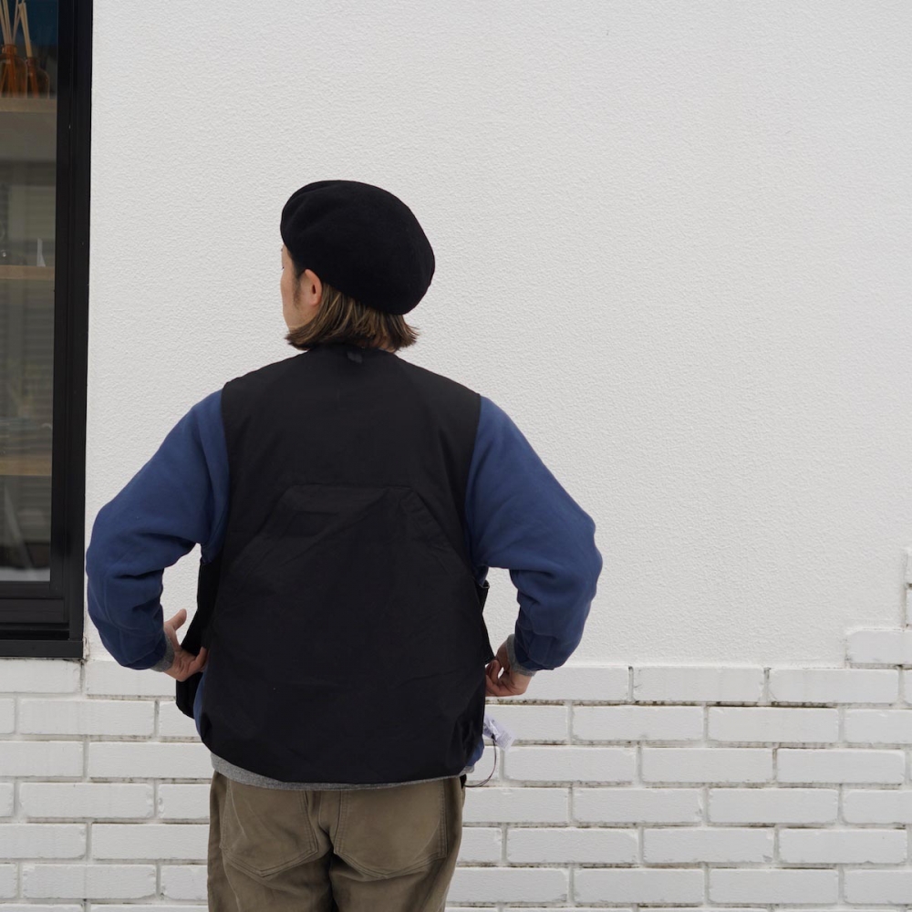 Engineered Garments / Fowl Vest - Lt.Weight Nyco Poplin (Black)  着用イメージ④