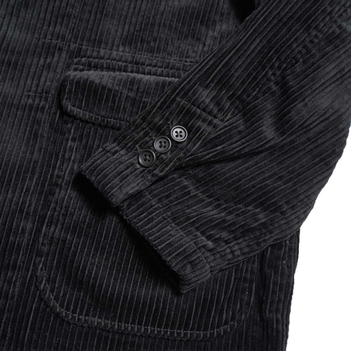Engineered Garments / Loiter Jacket - Cotton 4.5W Corduroye (Black) 袖先