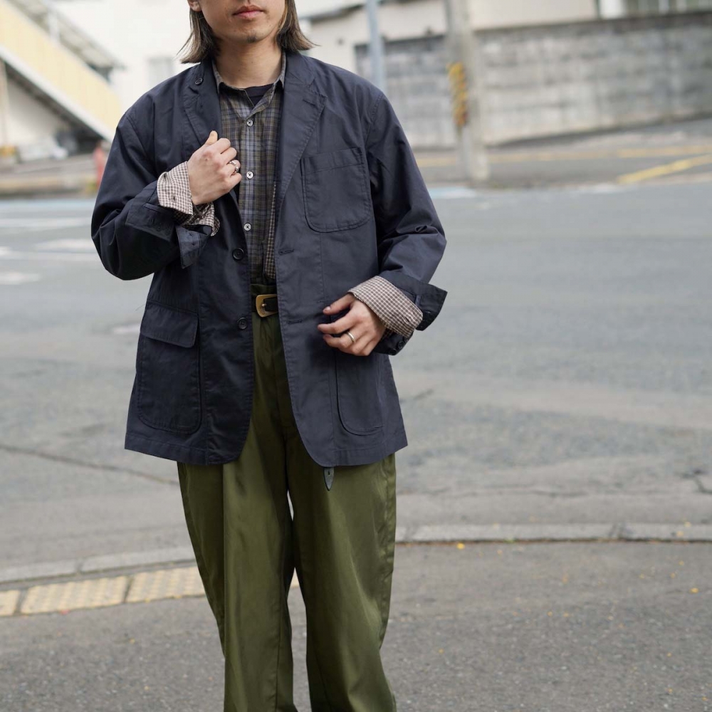 Engineered Garments / Loiter Jacket - Lt.Weight Nyco Twill (Dk.Navy) 着用イメージ③
