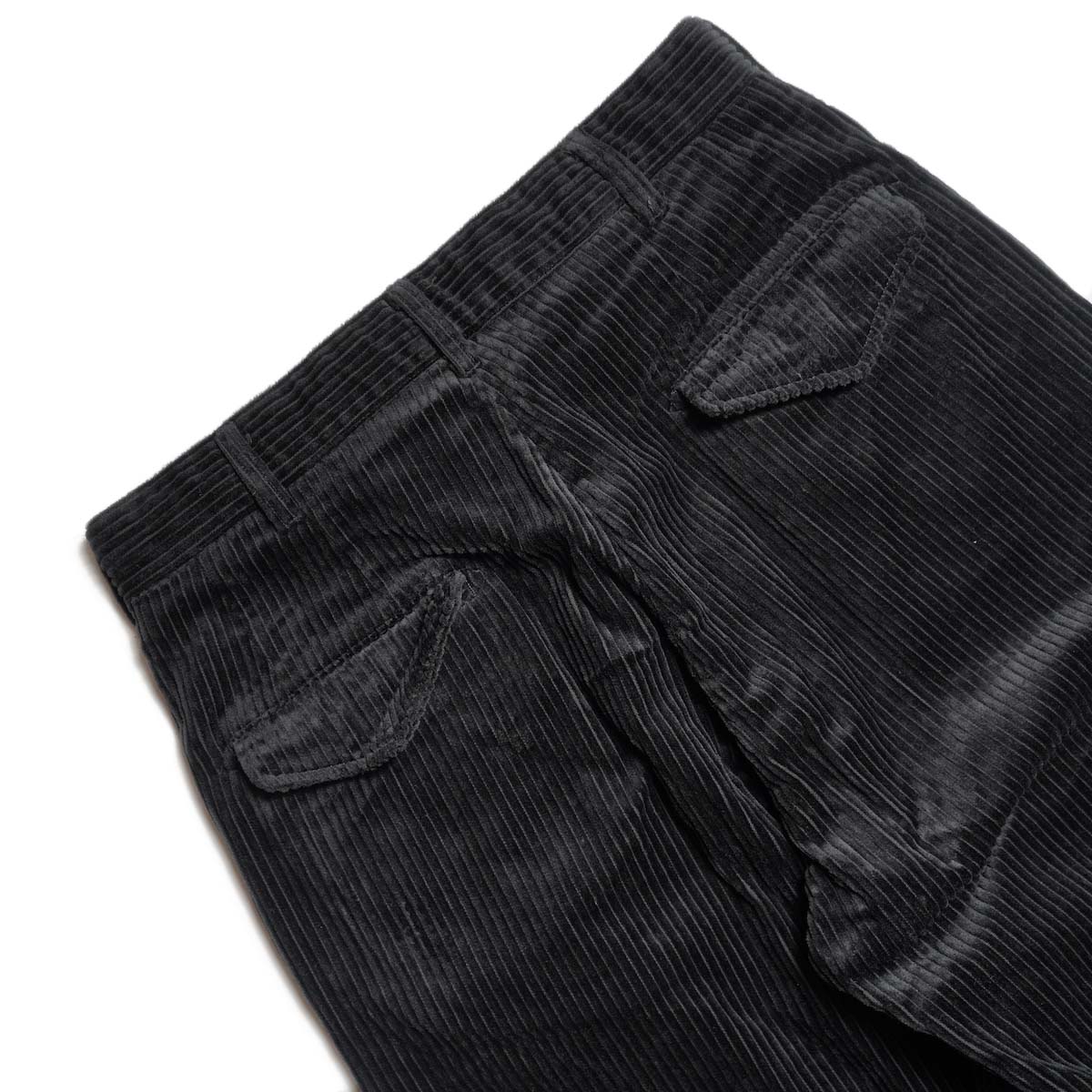 Engineered Garments / Officer Pant - Cotton 4.5W Corduroy (Black)　ヒップポケット