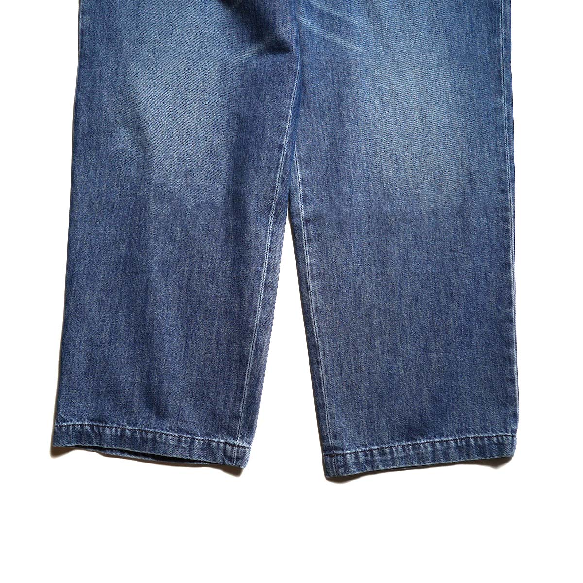 FARAH / Easy Wide Tapered Slacks (Blue Vintage)