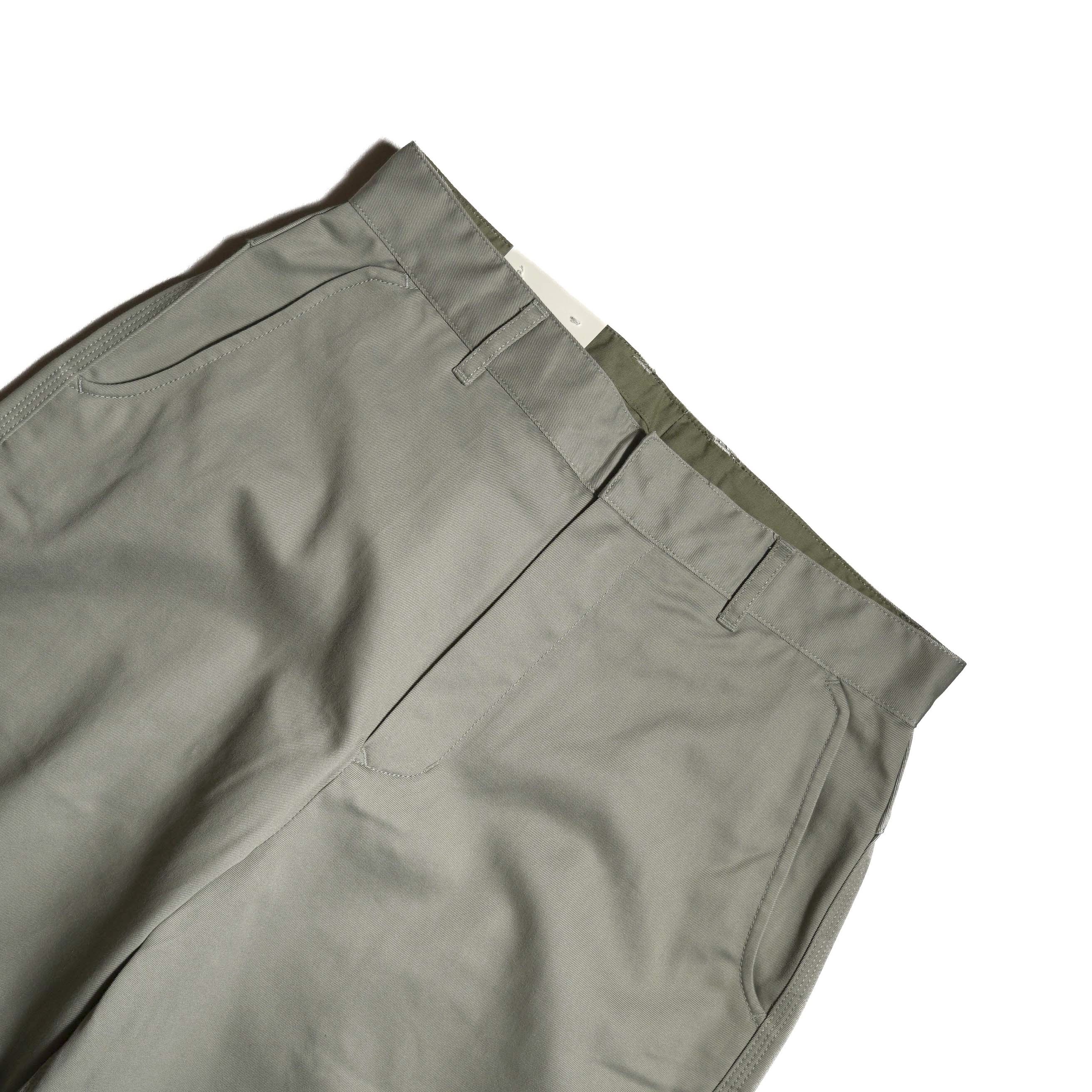 FARAH / Maximum Wide Straight Pants (Sage)