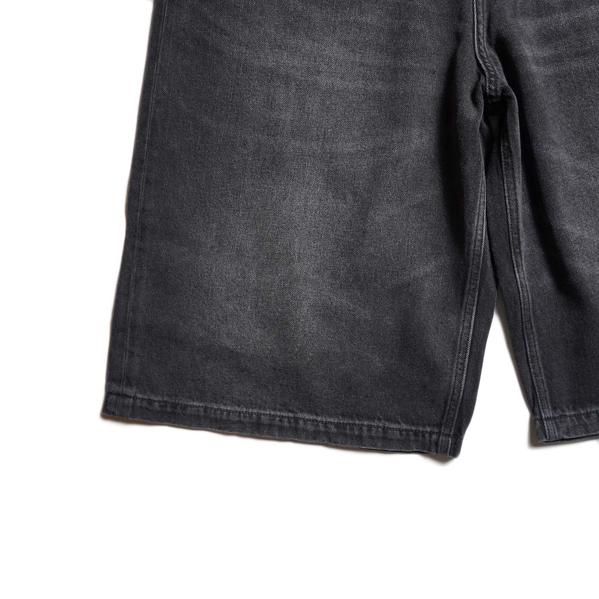 FARAH / BAGGY SHORTS (Black Vintage)