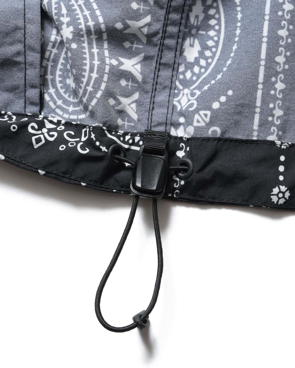 F.C.Real Bristol / BANDANA NYLON HOODED BLOUSON (Black)