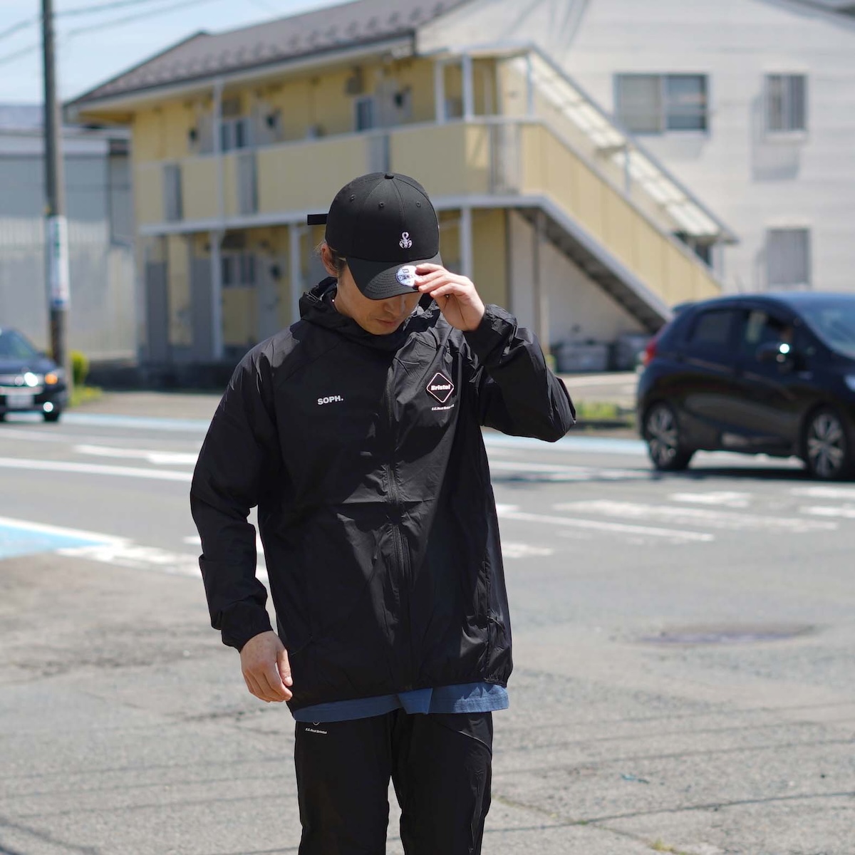 F.C.Real Bristol / LIGHT WEIGHT BREATHABLE PACKABLE HOODIE (Black)