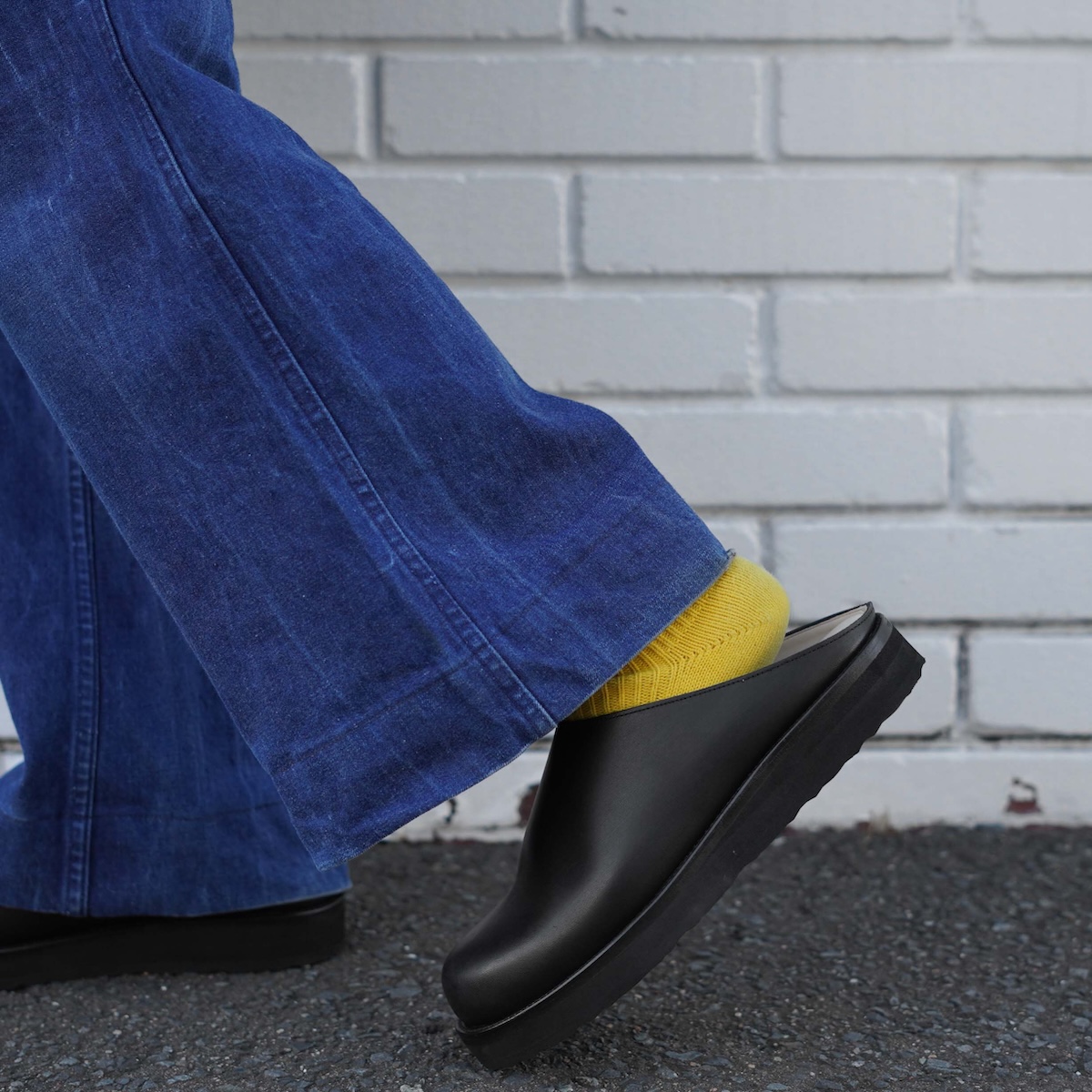 靴 foot the coacher LEATHER MULE (COMBI) foot the coacher / LEATHER MULE (Black)