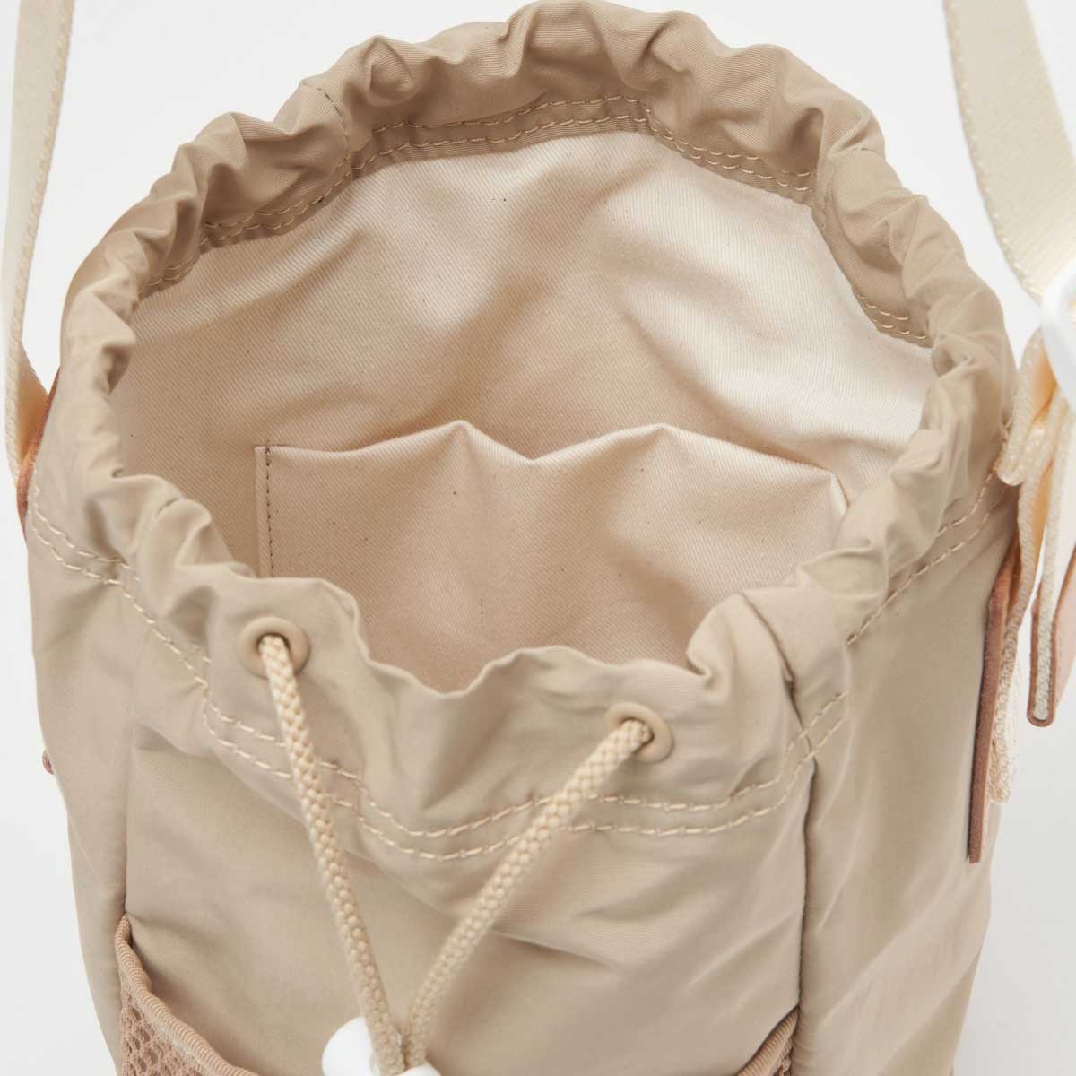 Hender Scheme / functional bucket bag  開口部