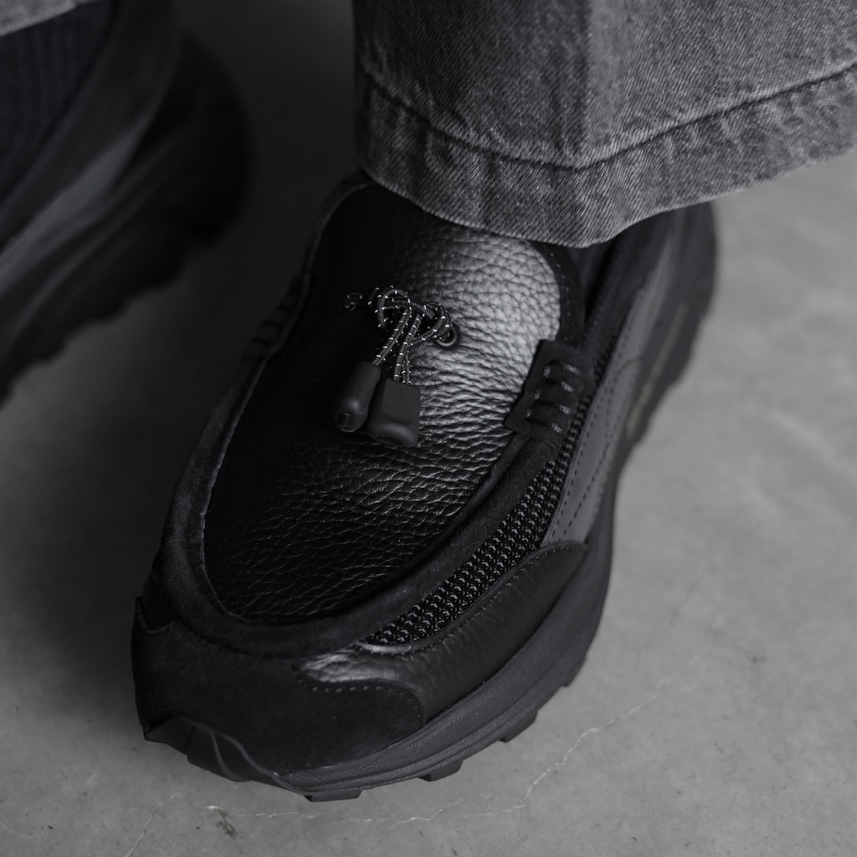 Hender Scheme / polar loafer (Black)