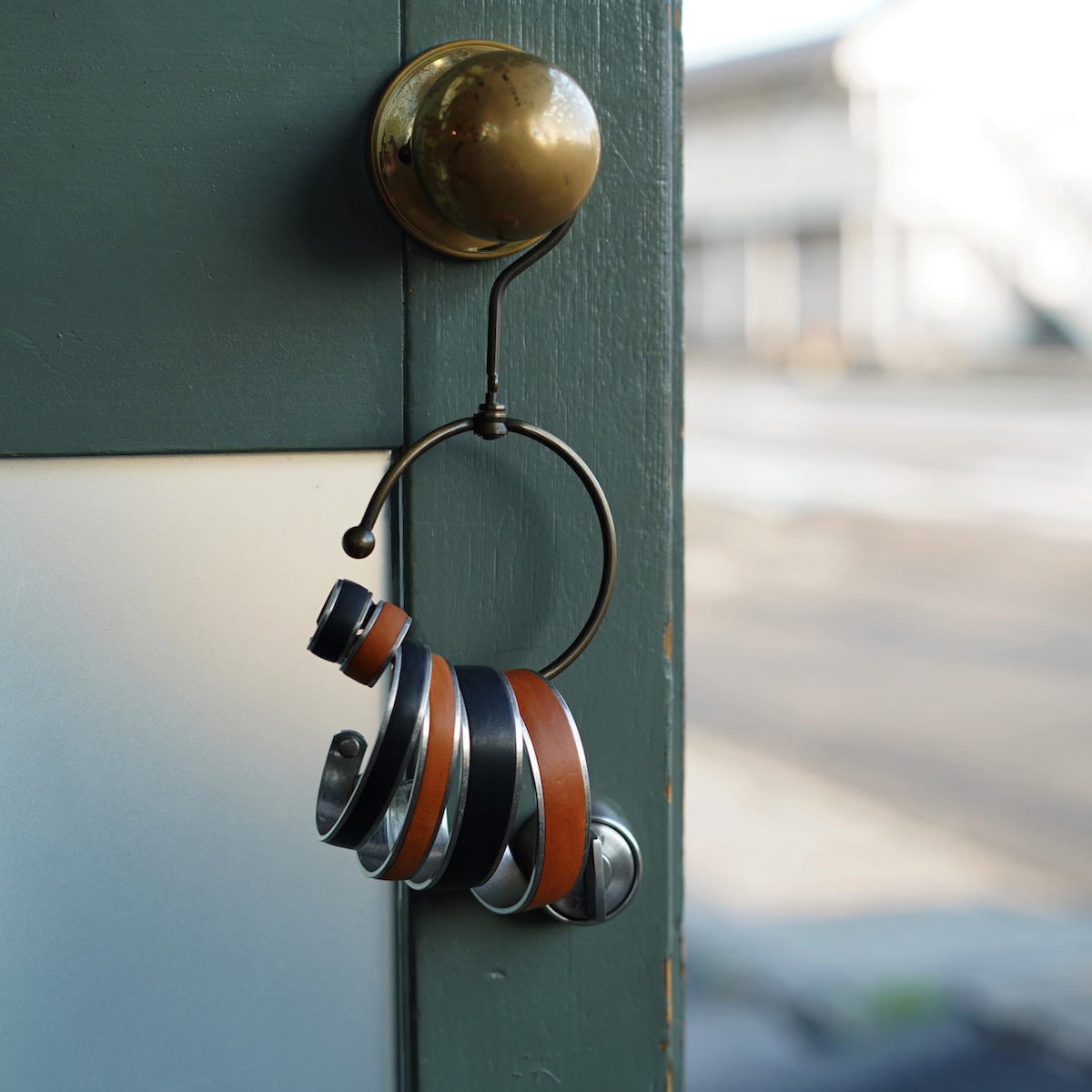 HOBO / BRASS RING with HORSE LEATHER