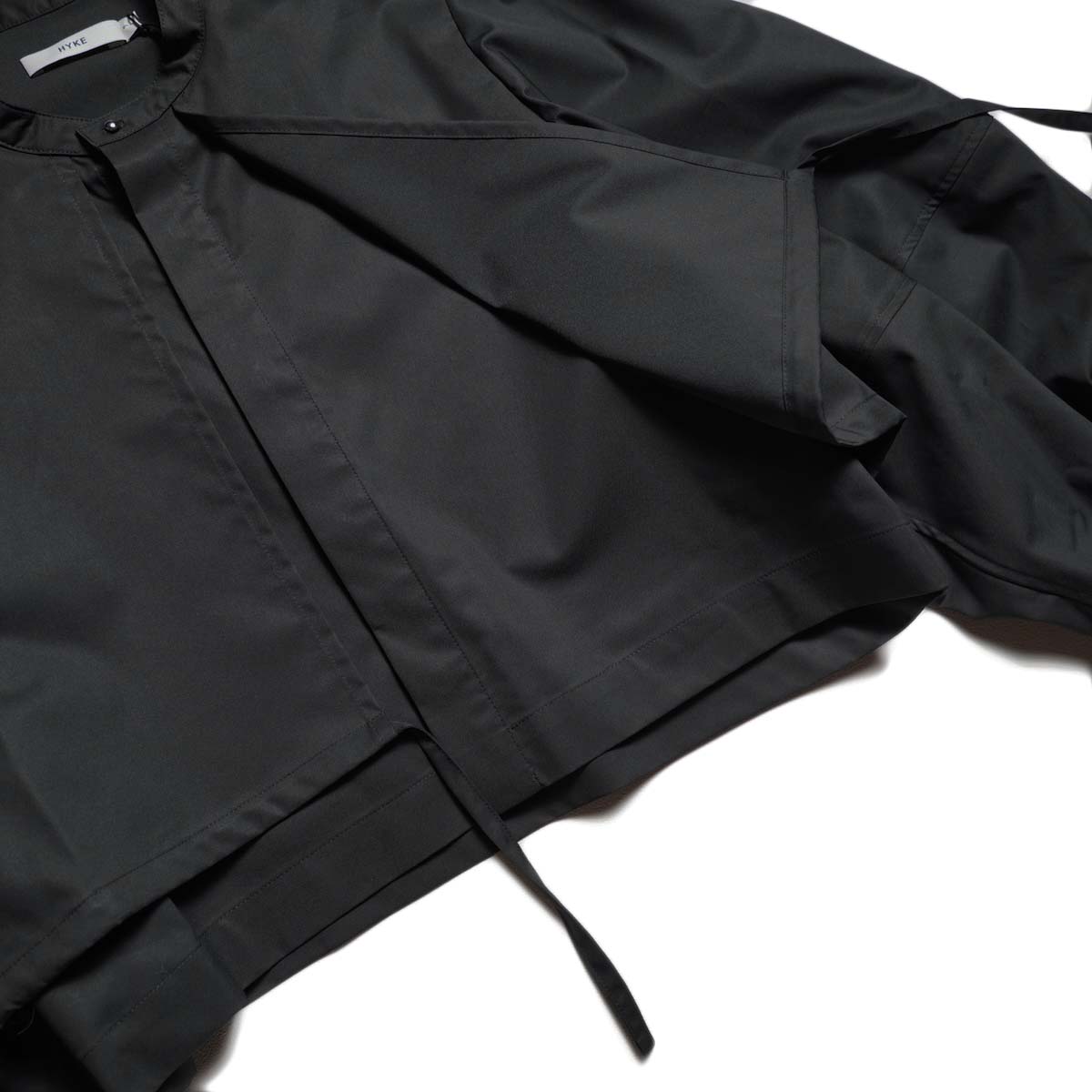 HYKE / T/C BALLOON SLEEVE BLOUSE (Black)
