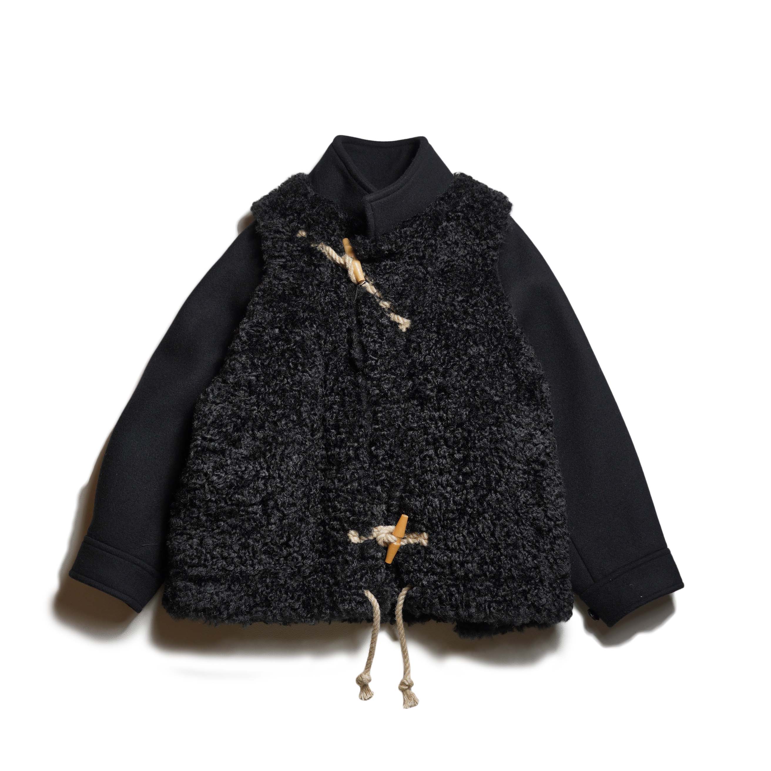 HYKE / DOUBLE FACE FAUX SHEARLING DUFFLE JACKET (Black)