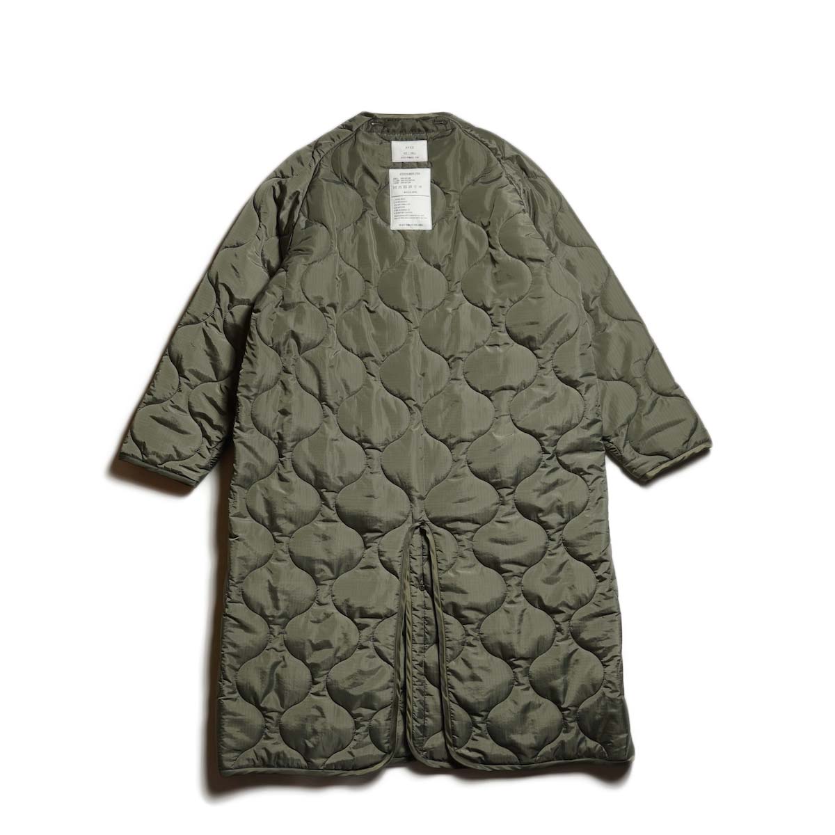 HYKE / QUILTED LINER COAT (Khaki) 背面