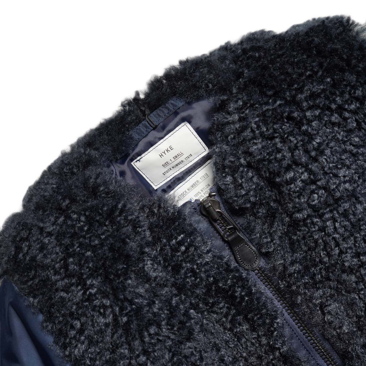 HYKE / FAUX SHEARLING TYPE MA-1 JACKET (Navy)
