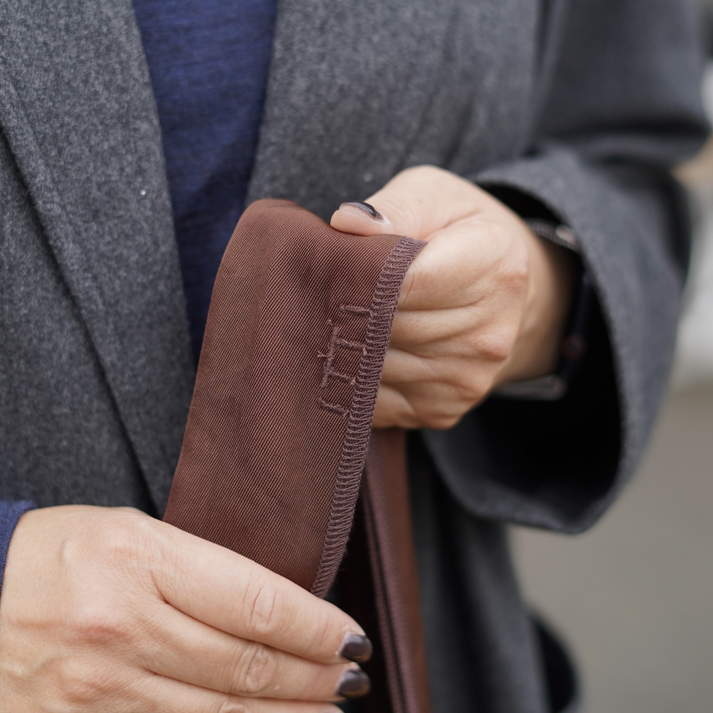 ITTI / MARY INSIDE OUT TOTE - M / Cerato Bright 使用イメージ②