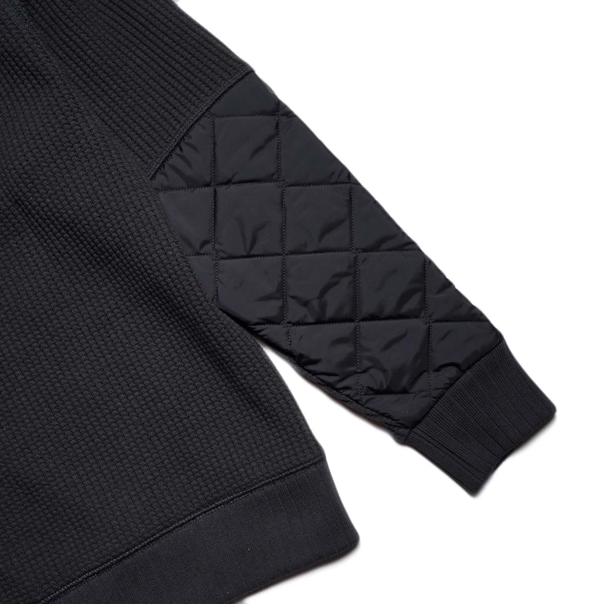 Jackman / Waffle Armored Midneck (Deep Navy) 袖キルト