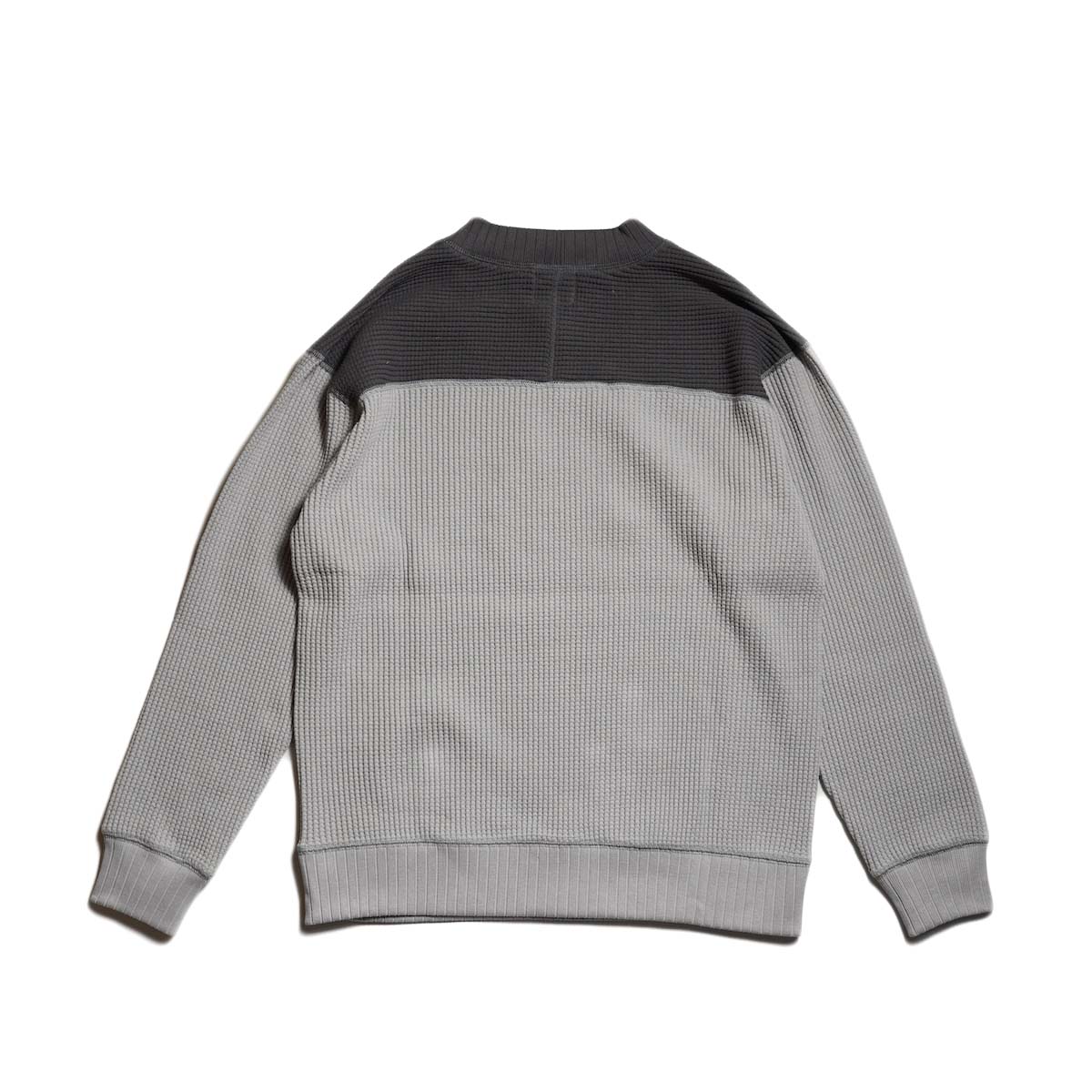 Jackman / Waffle Mid-neck (Concrete x FG) 背面