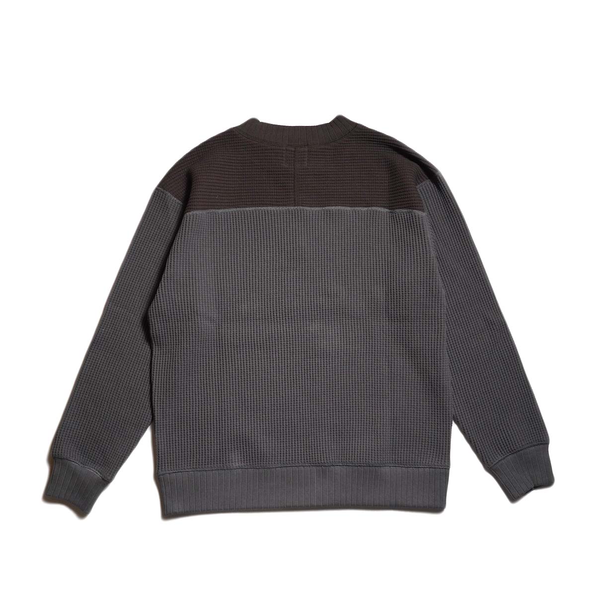 Jackman / Waffle Mid-neck (Falcon Gray × Wood) 背面