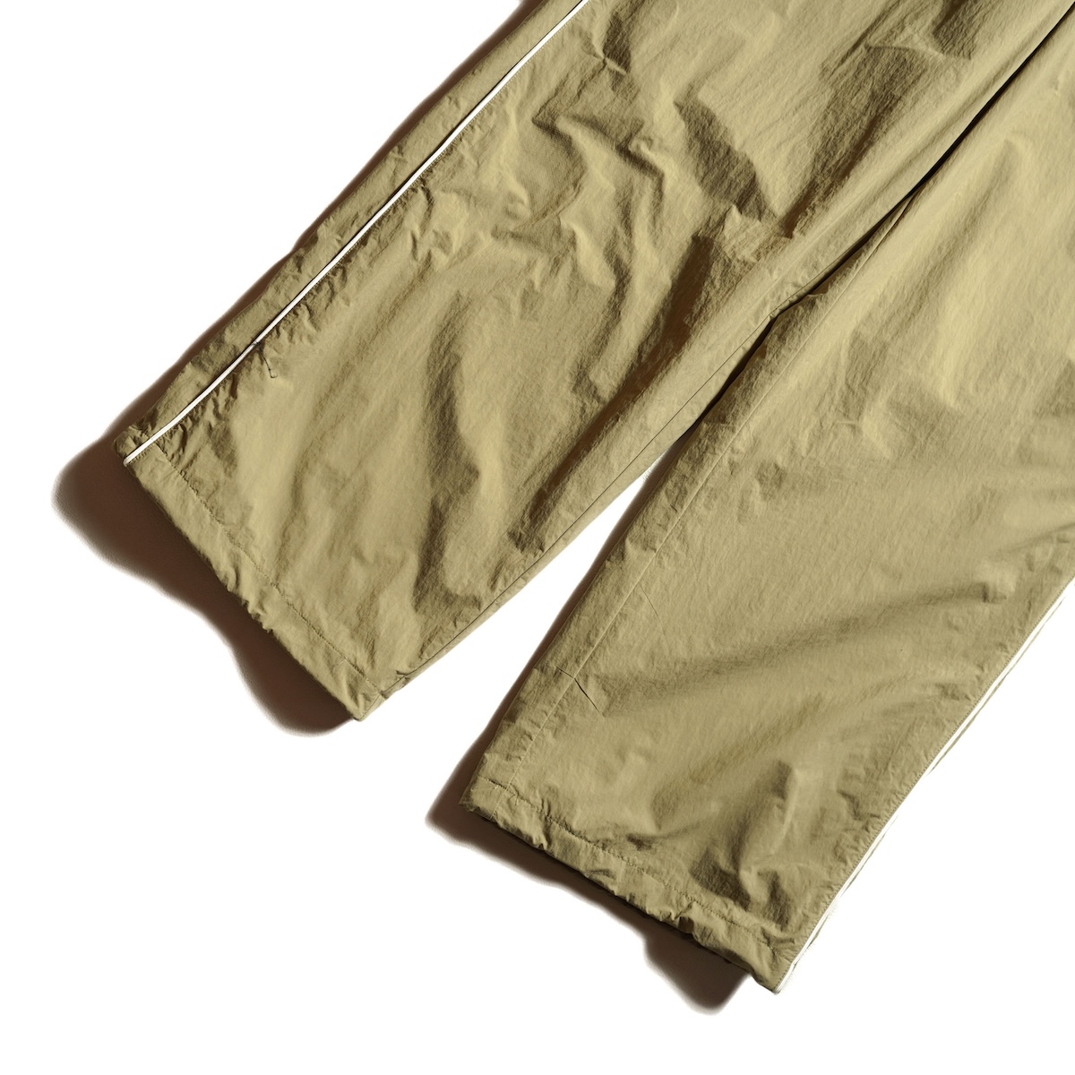 JANE SMITH / NYLON TASLAN TACTICAL TRAINING PANTS (Sand) 裾