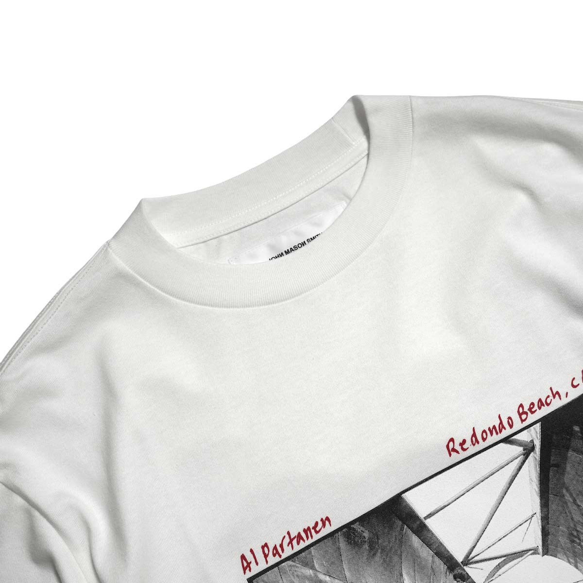 JANE SMITH / IVORY SERRA REDONDO BEACH, CA S/S T-SHIRT (White) ネック