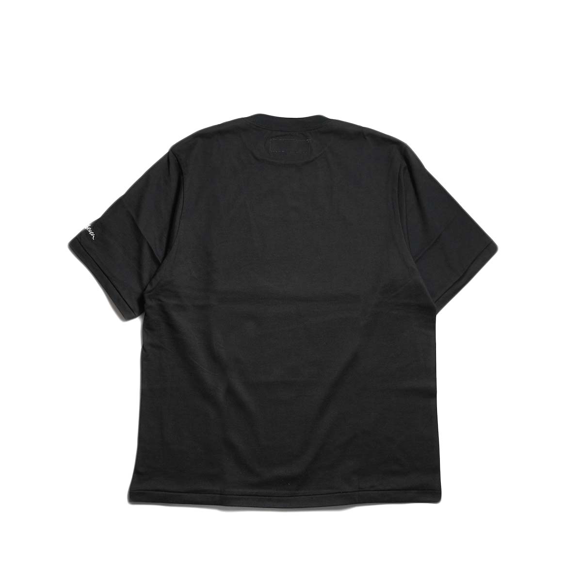 JANE SMITH / IVORY SERRA OLD CARS HAVANA, CUBA S/S T-SHIRT (Black) 背面