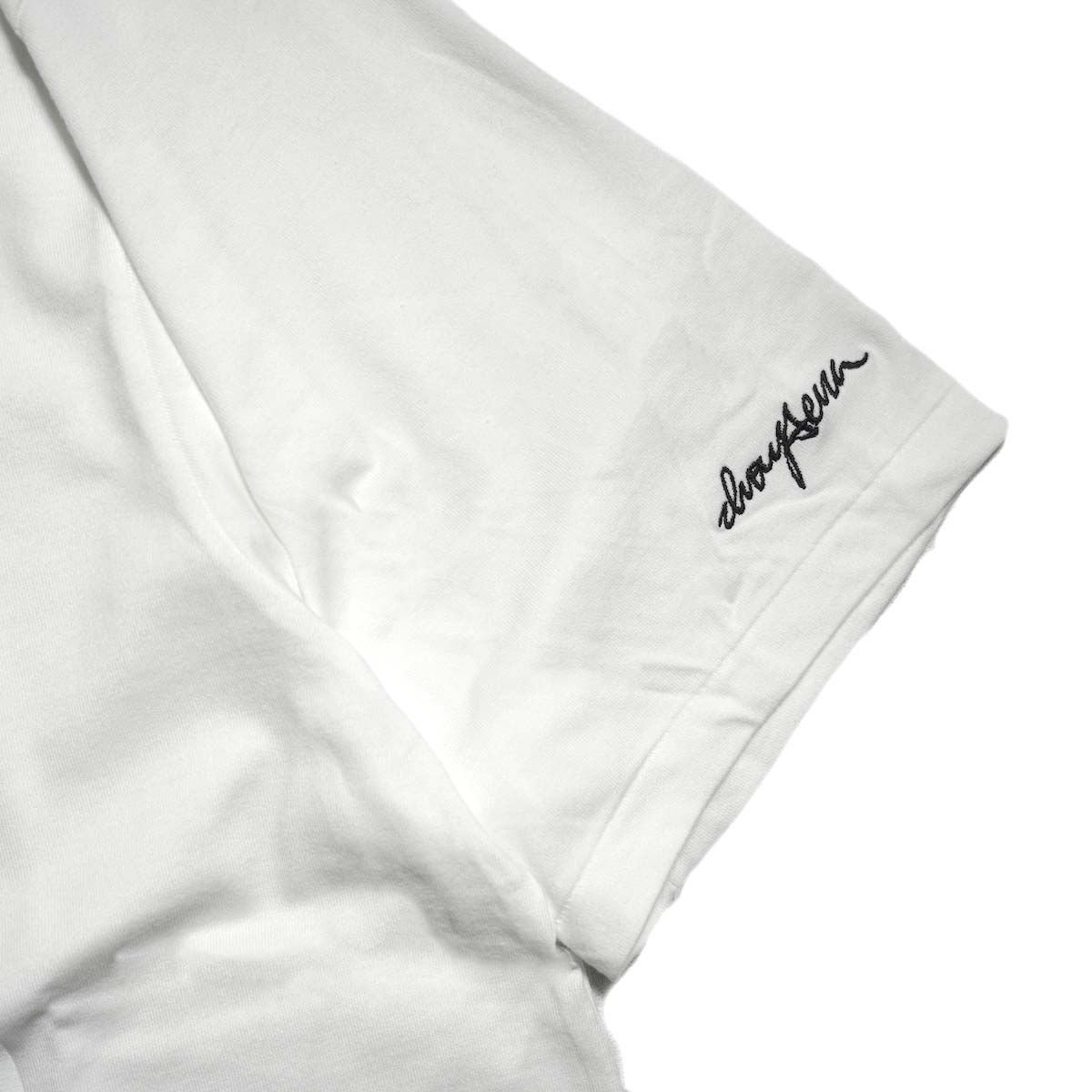 JANE SMITH / IVORY SERRA OLD CARS HAVANA, CUBA S/S T-SHIRT (White) 袖刺繍