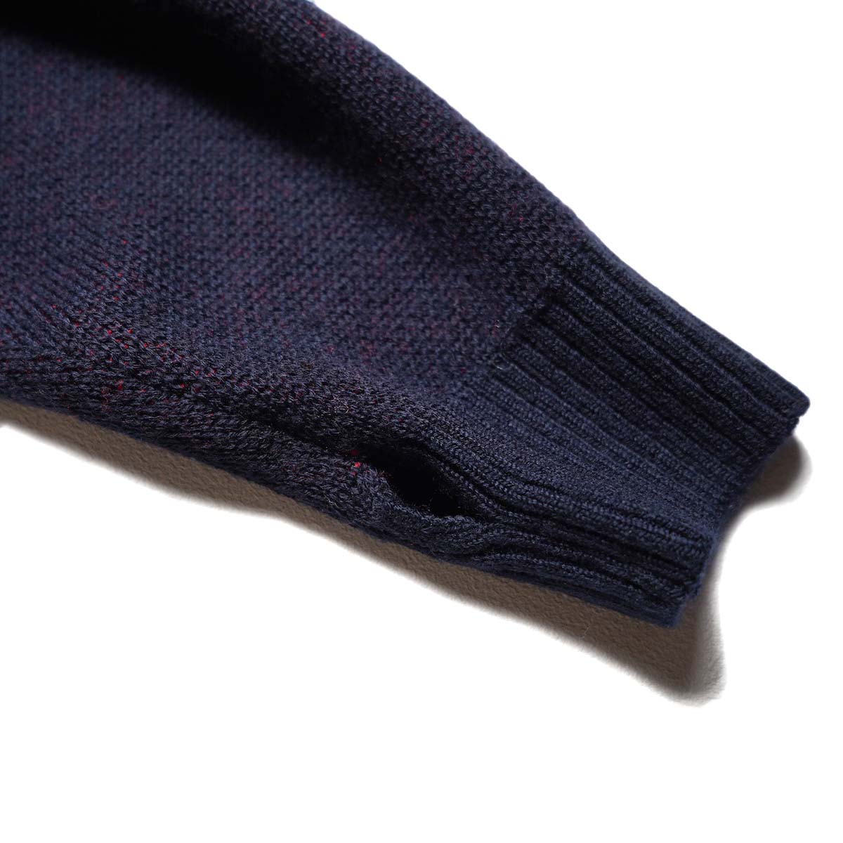 JANE SMITH / 7G DOUBLE JACQUARD ARGYLE V NECK SWEATER (Navy) サムホール