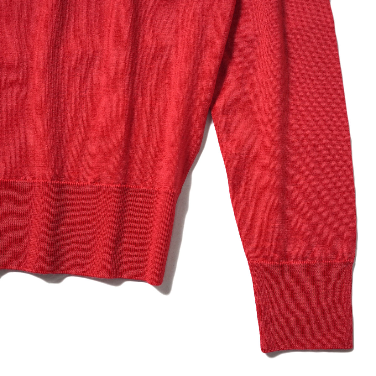 JOHN SMEDLEY / SWEATER RC LS (Holly Berry) 袖・裾