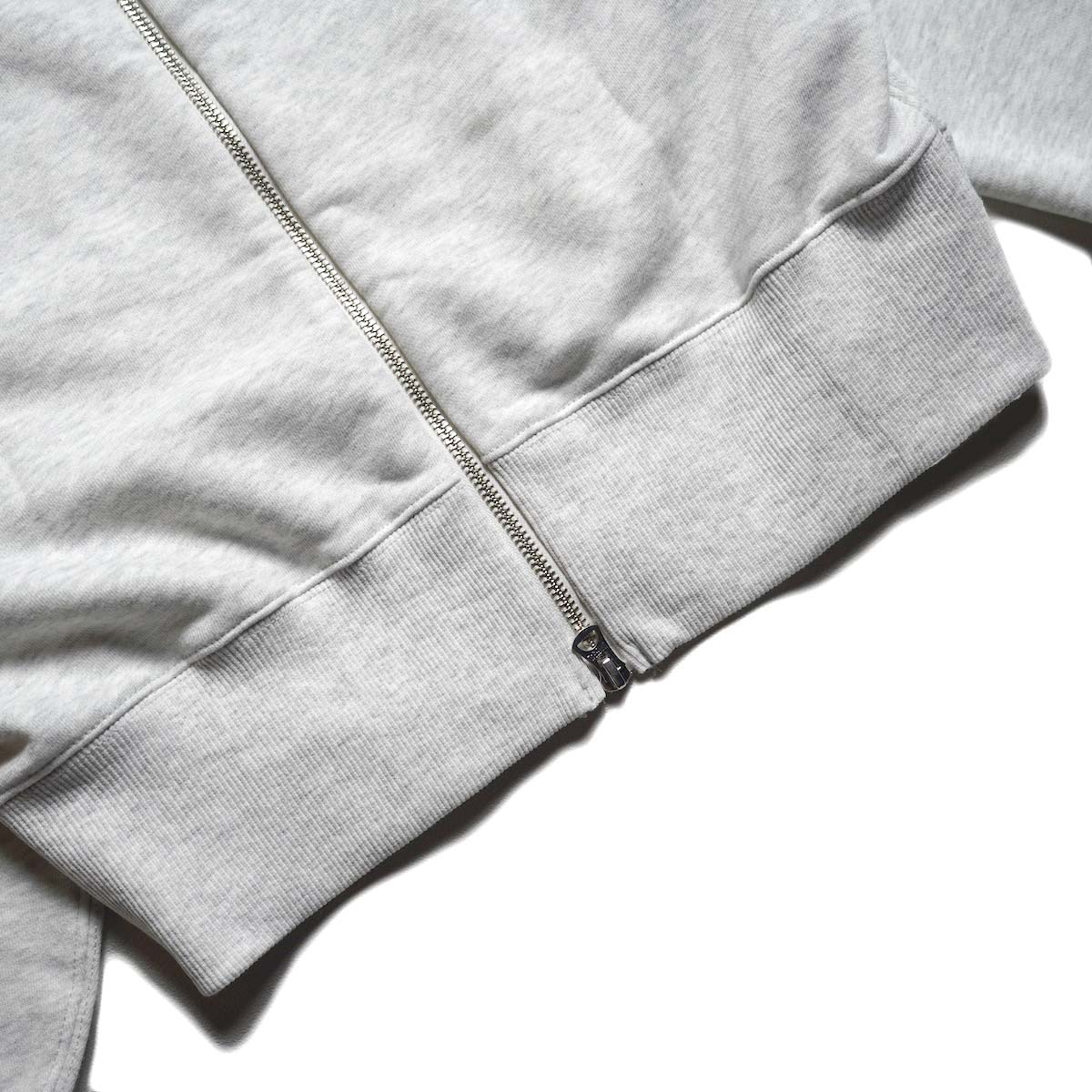 KHA:KI / 2WAY SWEAT SHIRT (Ash Gray) 裾