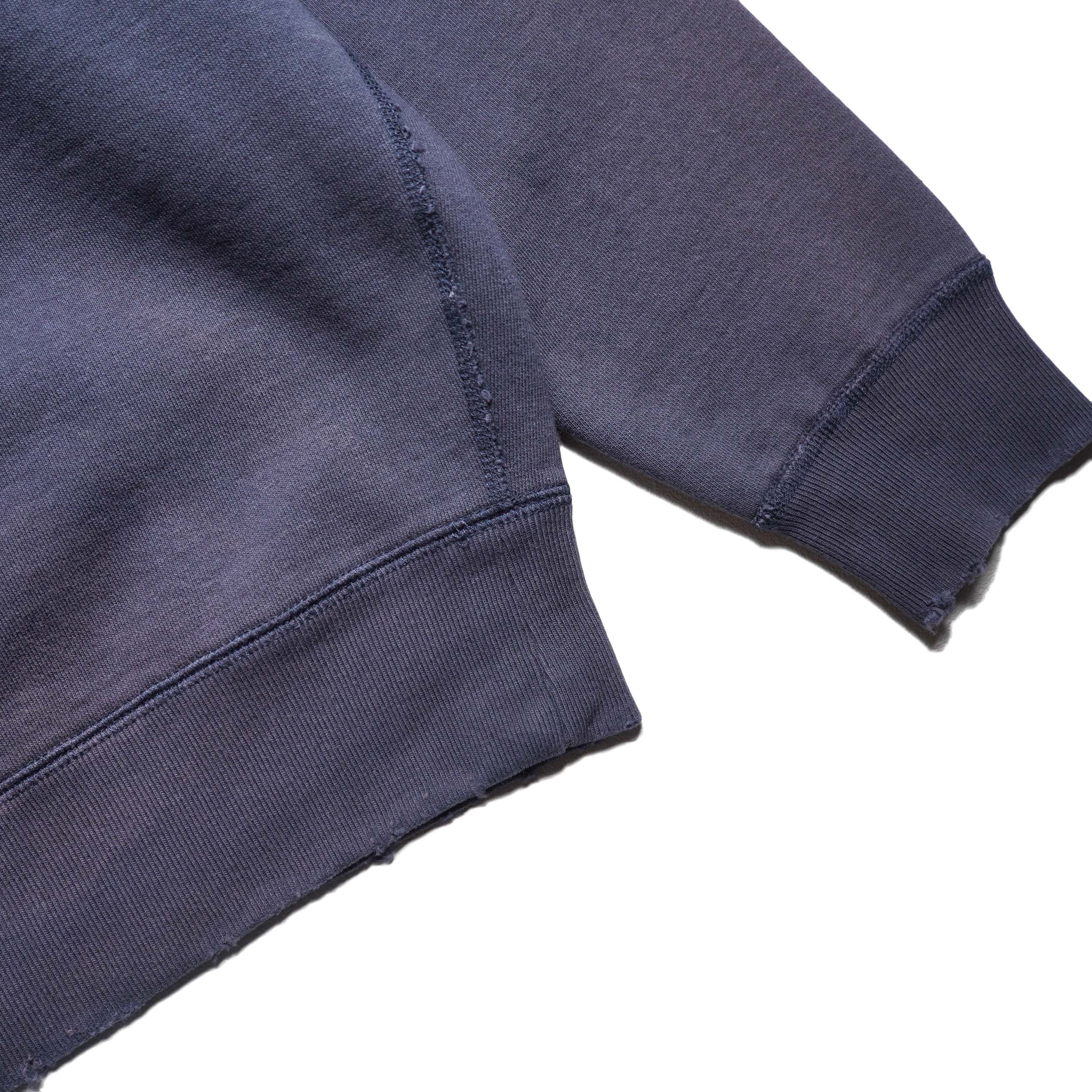 KHA:KI / DAMAGE SWEAT SHIRT -MY MUSE- (Navy) 袖リブ
