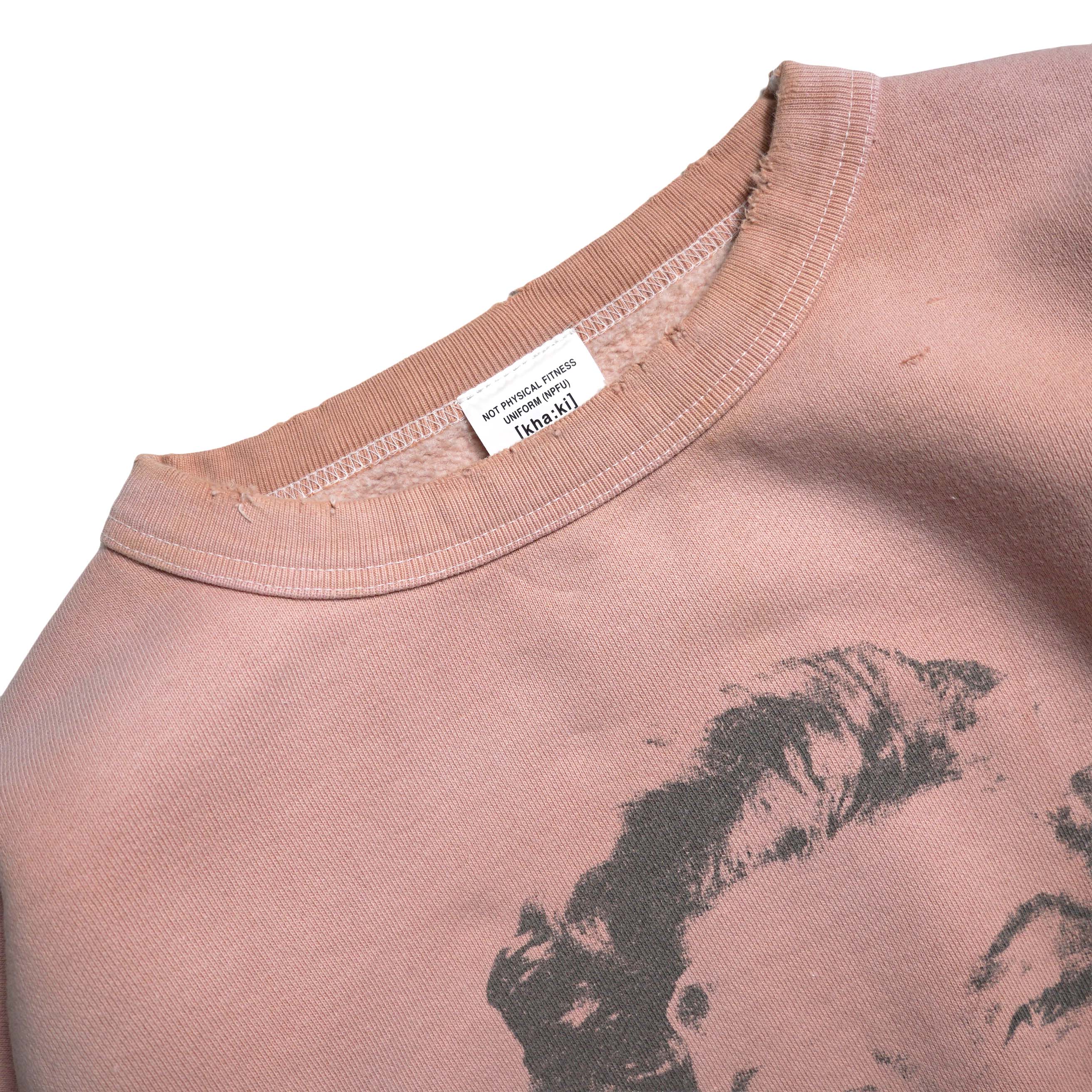 KHA:KI / DAMAGE SWEAT SHIRT -MY MUSE- (VintagePink) 襟元